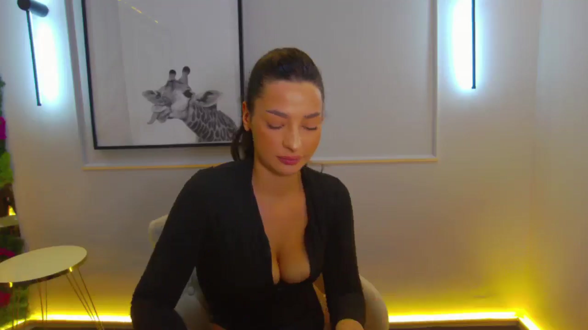 Gallery image thumbnail from SexyLittleMe's myfreecams stream on, 11/28/2024, 14:01 image 19 of 20