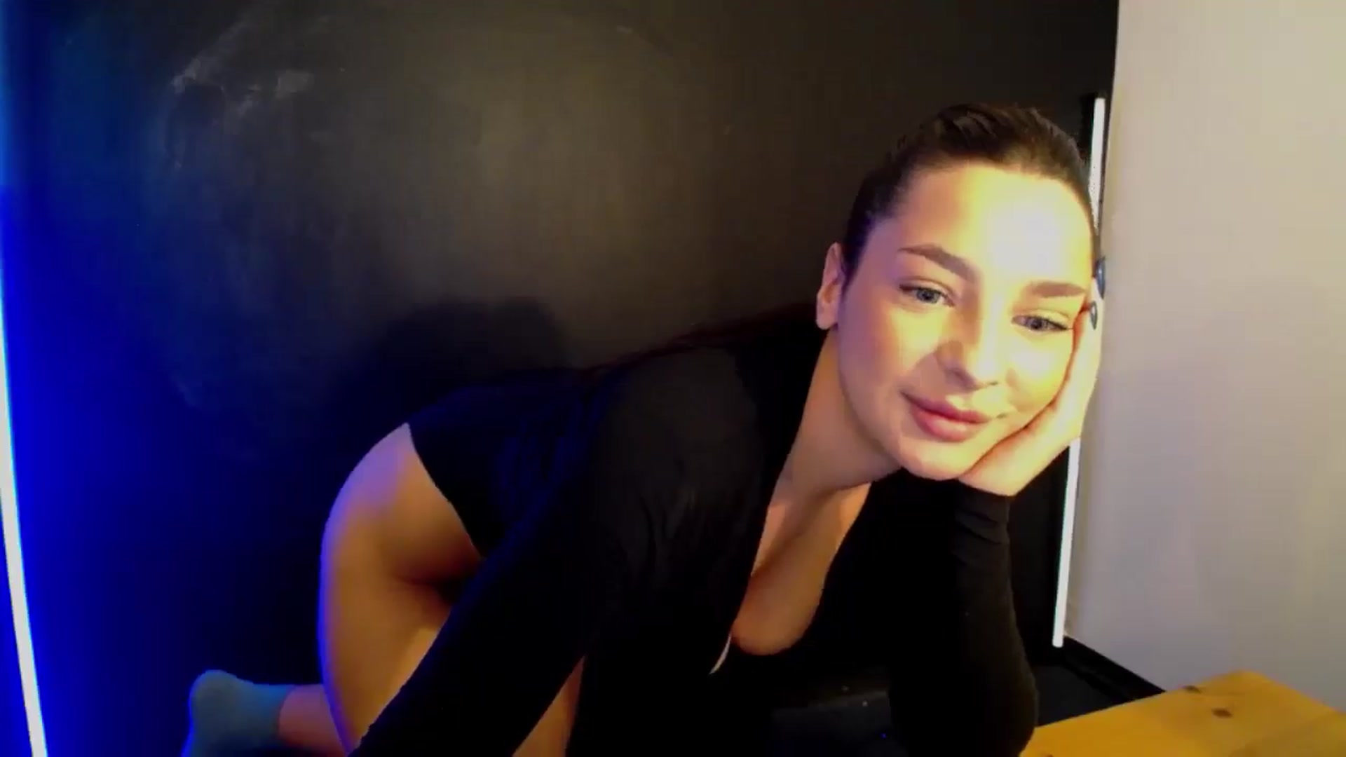 Gallery image thumbnail from SexyLittleMe's myfreecams stream on, 11/28/2024, 17:07 image 15 of 20