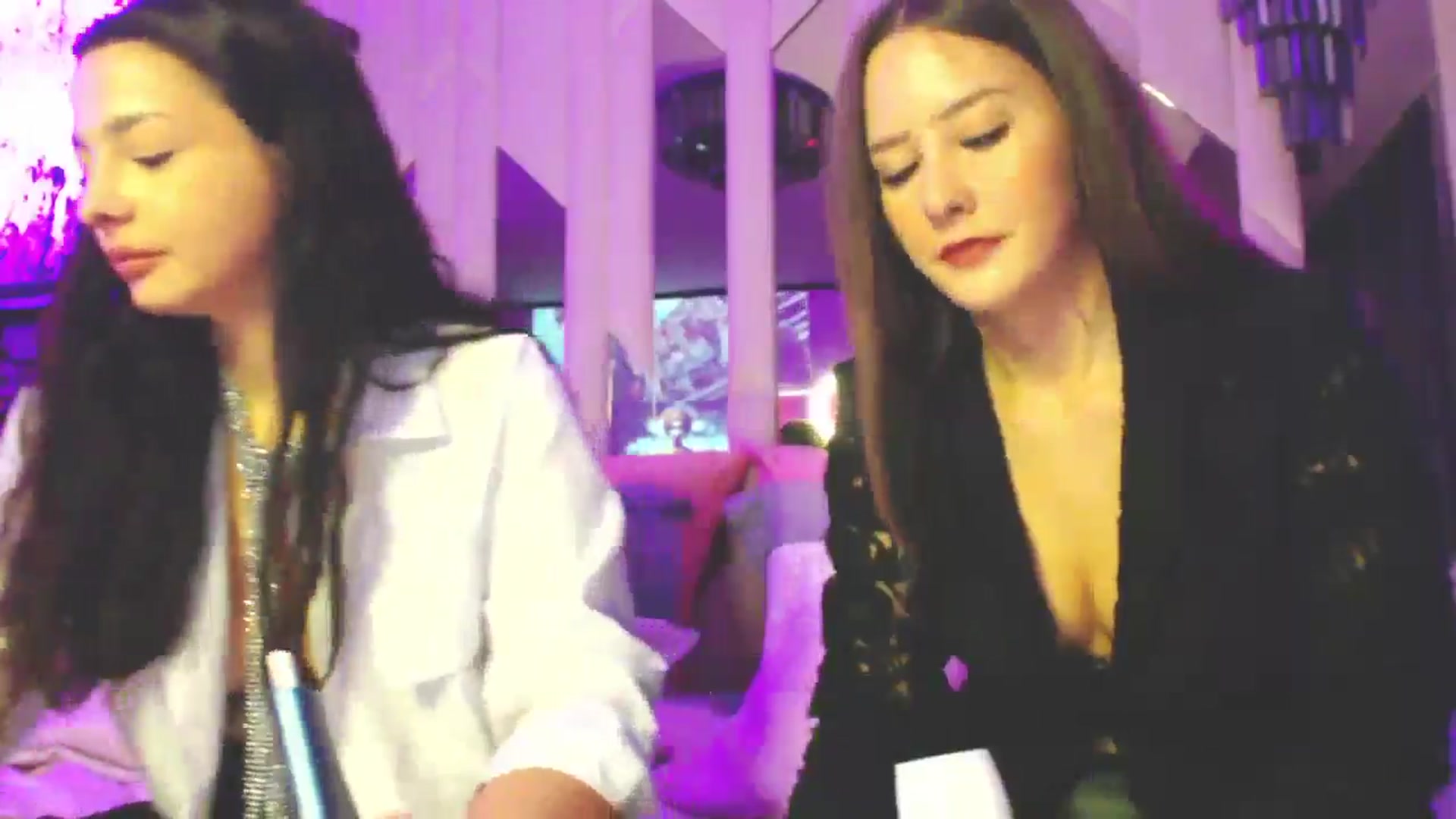 Gallery image thumbnail from SexyLittleMe's myfreecams stream on, 11/29/2024, 16:30 image 2 of 20