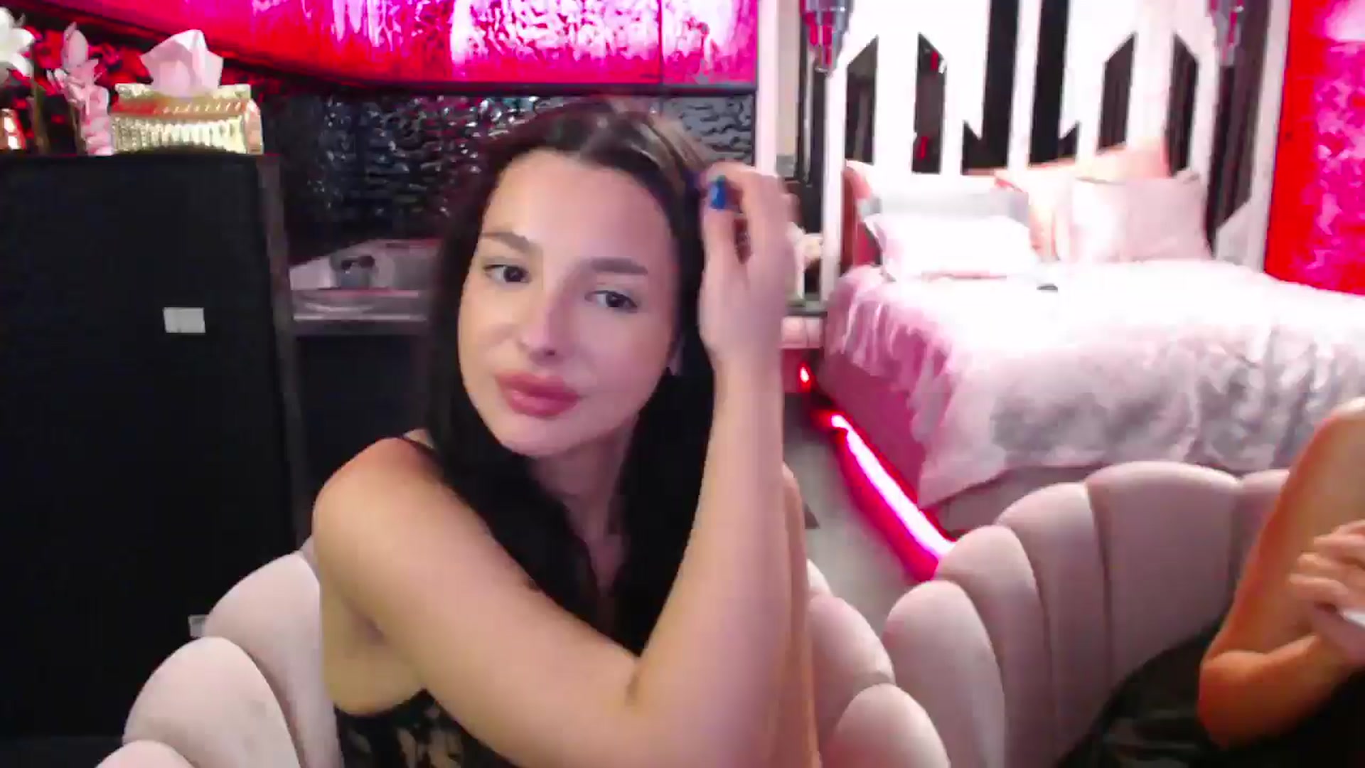 Gallery image thumbnail from SexyLittleMe's myfreecams stream on, 11/29/2024, 20:45 image 3 of 20