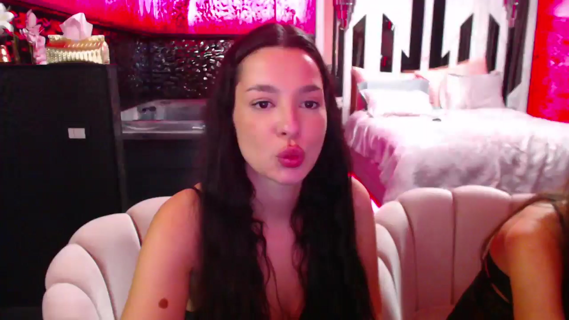 Gallery image thumbnail from SexyLittleMe's myfreecams stream on, 11/29/2024, 20:45 image 5 of 20