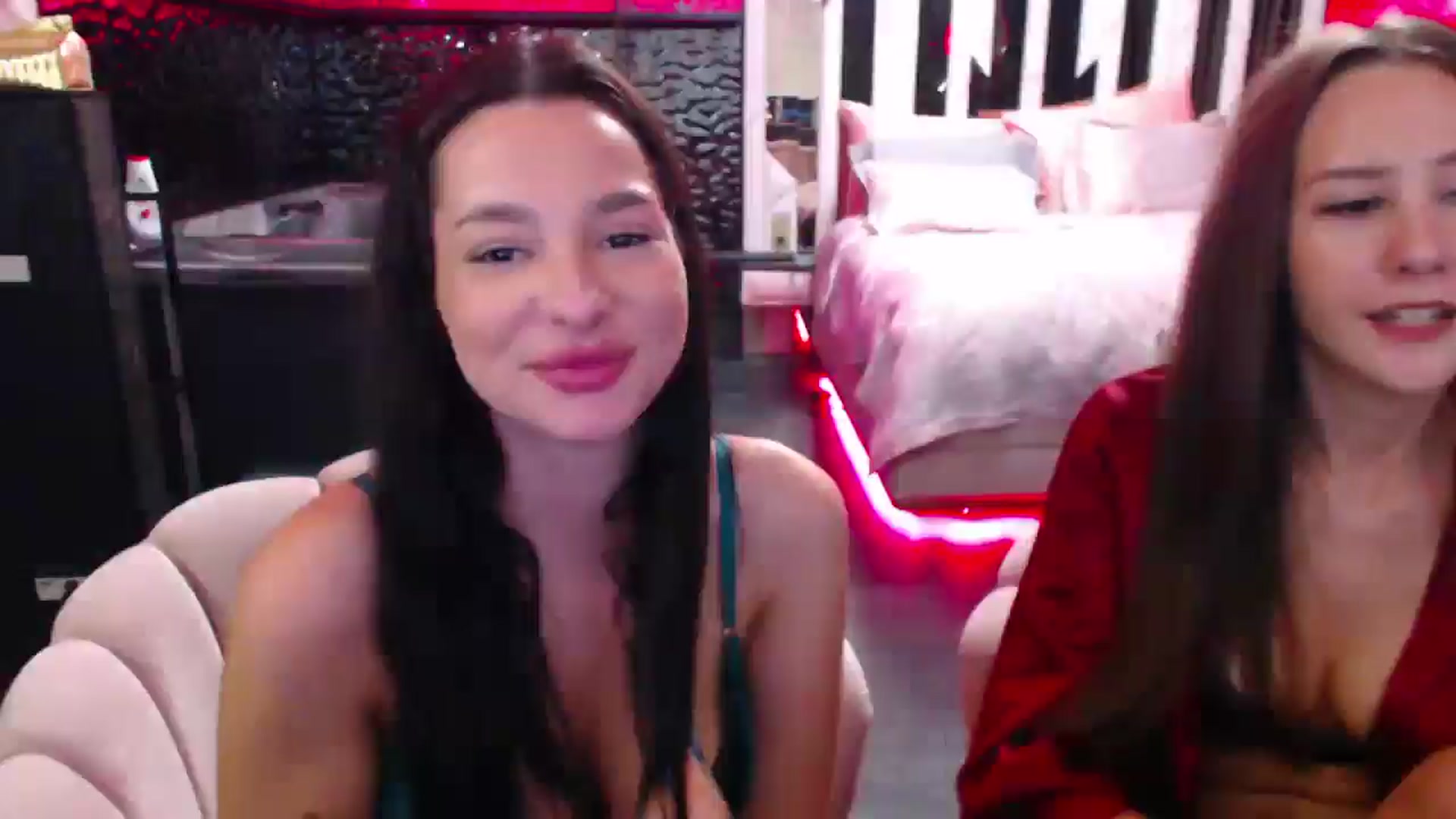 Gallery image thumbnail from SexyLittleMe's myfreecams stream on, 11/29/2024, 20:45 image 13 of 20
