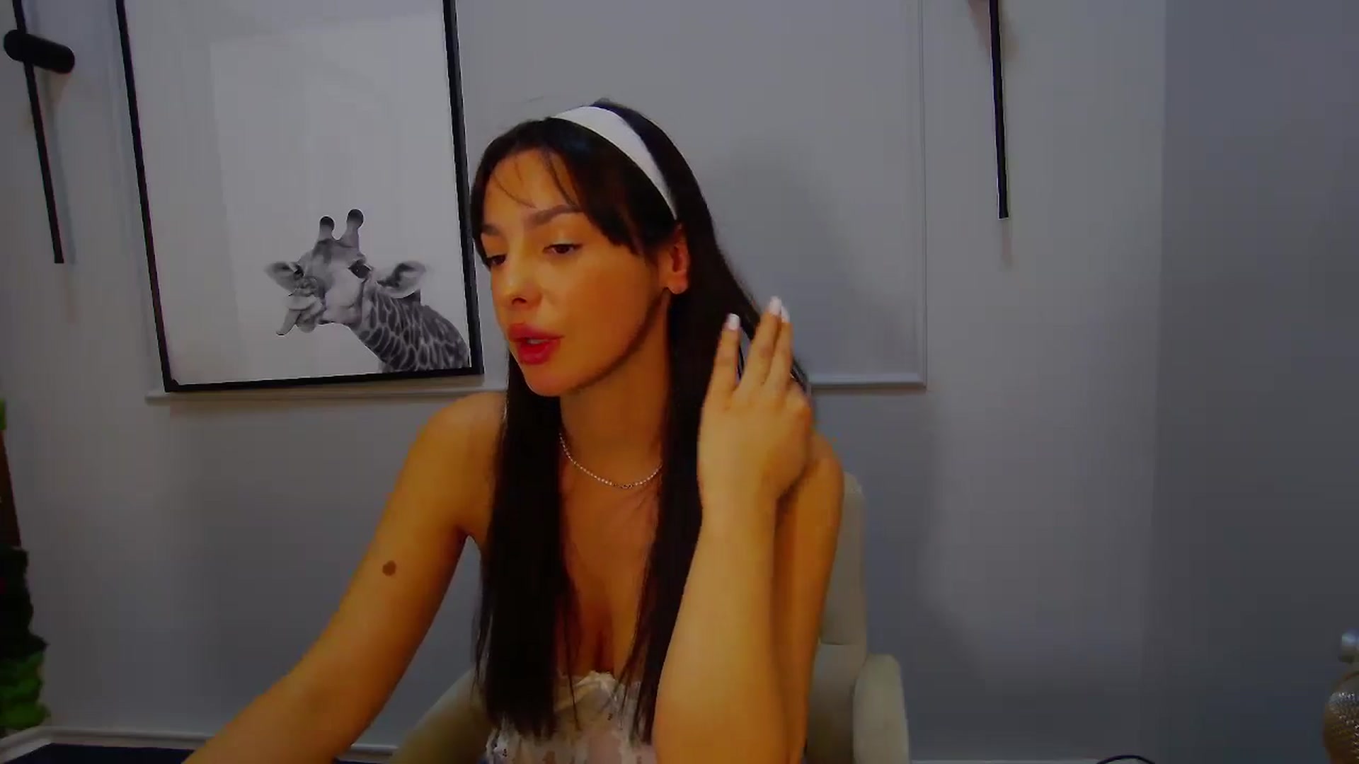 Gallery image thumbnail from SexyLittleMe's myfreecams stream on, 12/04/2024, 20:22 image 9 of 20