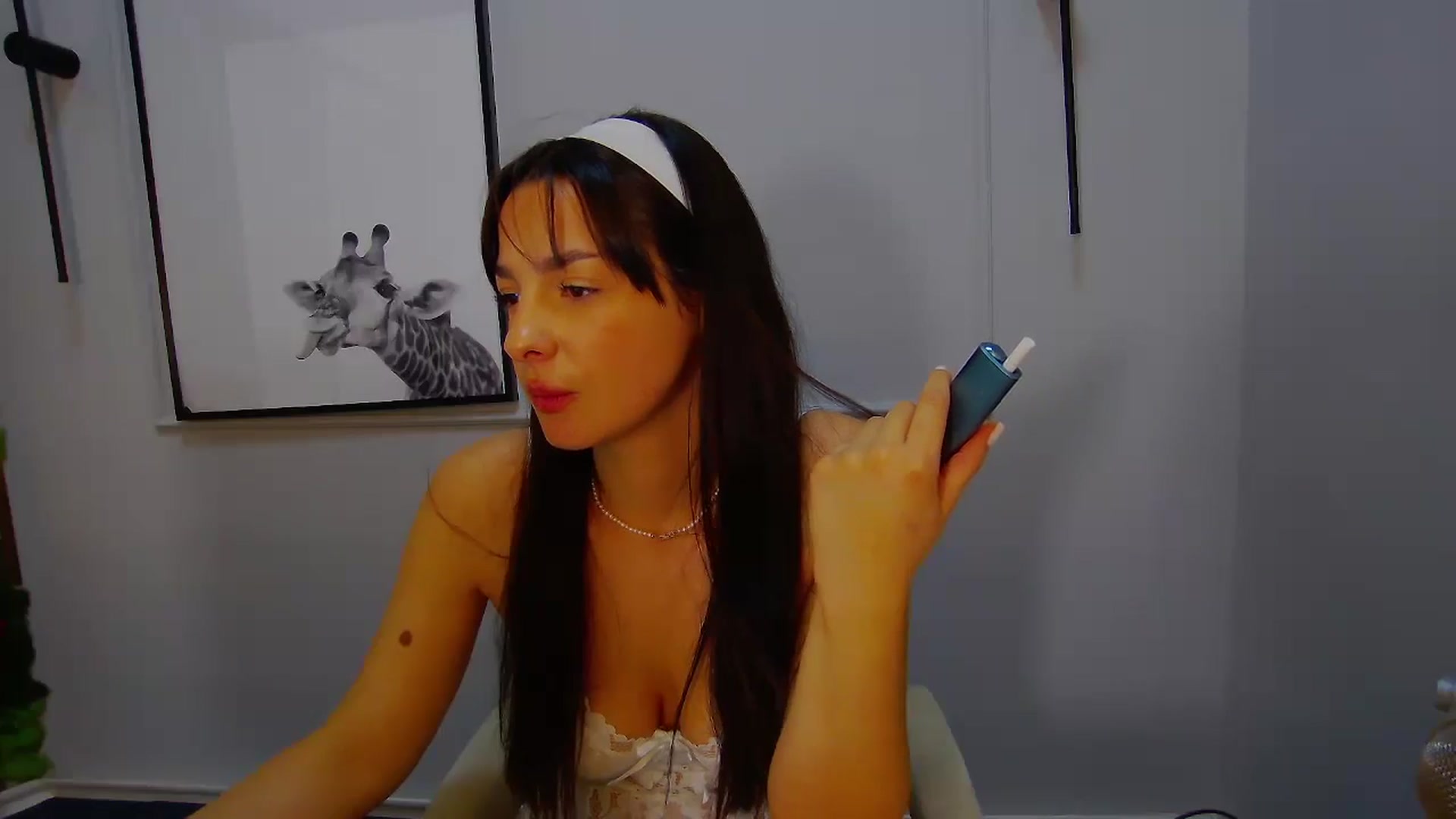 Gallery image thumbnail from SexyLittleMe's myfreecams stream on, 12/04/2024, 20:22 image 8 of 20