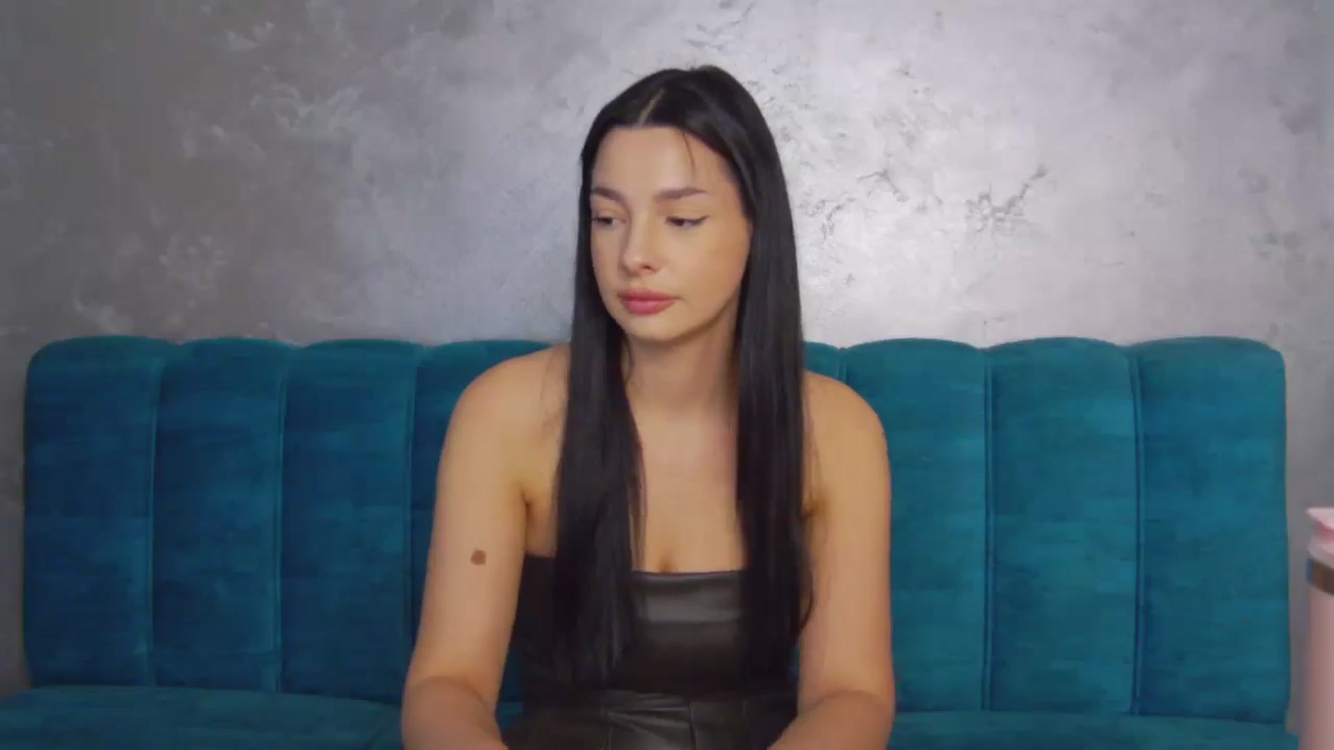 Gallery image thumbnail from SexyLittleMe's myfreecams stream on, 12/06/2024, 16:11 image 7 of 20