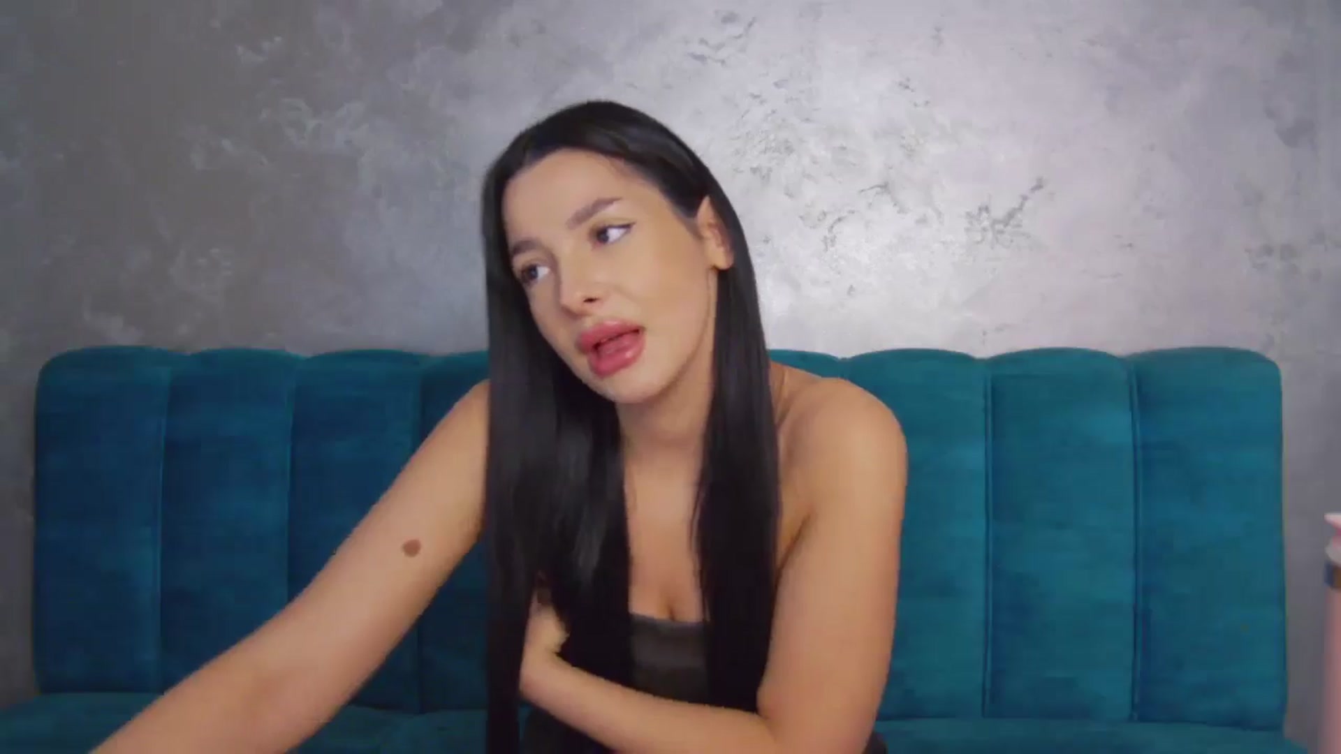Gallery image thumbnail from SexyLittleMe's myfreecams stream on, 12/06/2024, 16:11 image 2 of 20