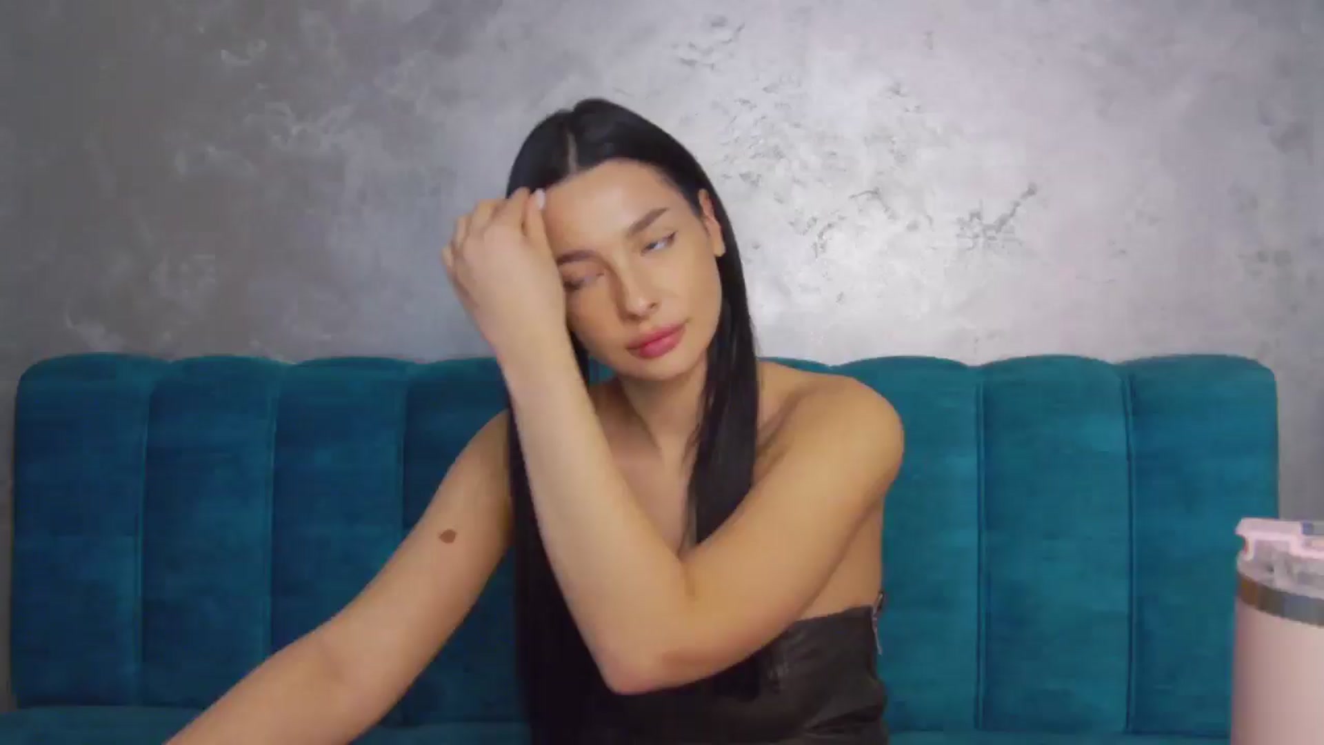 Gallery image thumbnail from SexyLittleMe's myfreecams stream on, 12/06/2024, 16:11 image 15 of 20