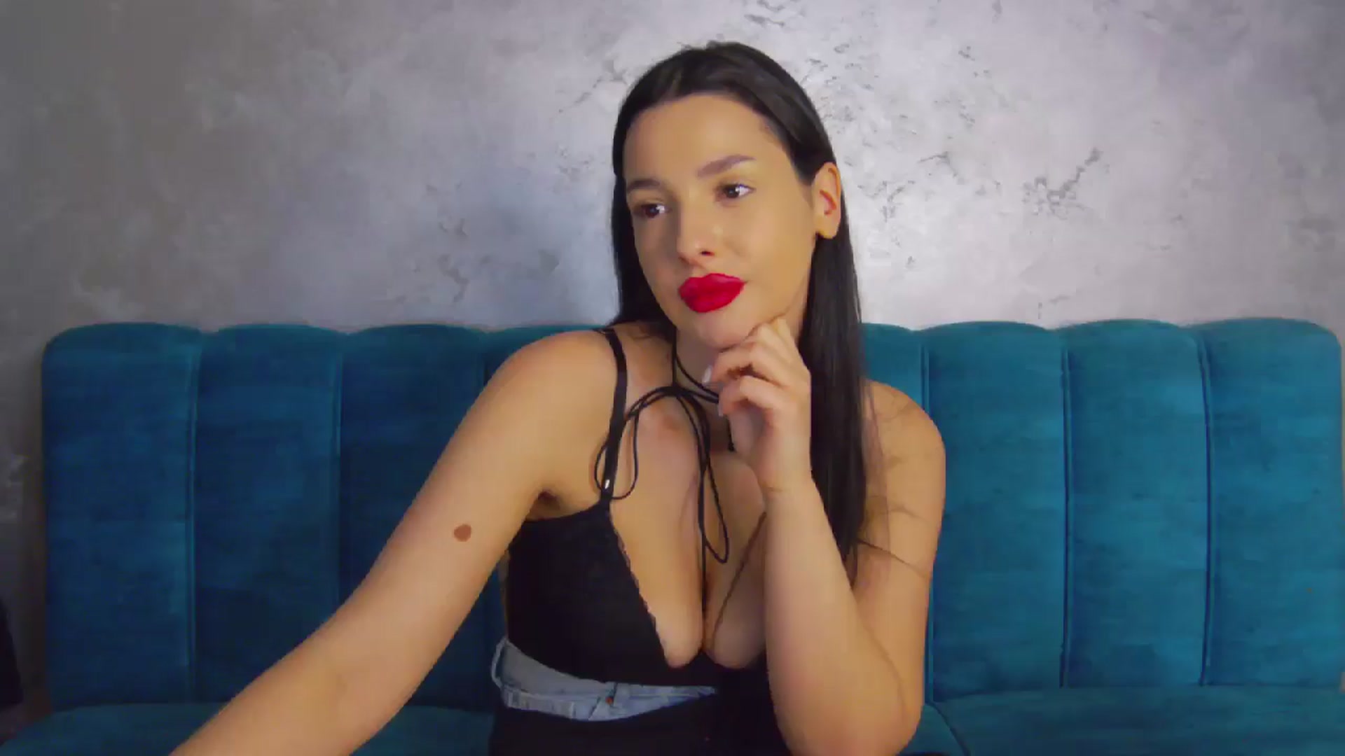 Gallery image thumbnail from SexyLittleMe's myfreecams stream on, 12/10/2024, 16:15 image 7 of 20