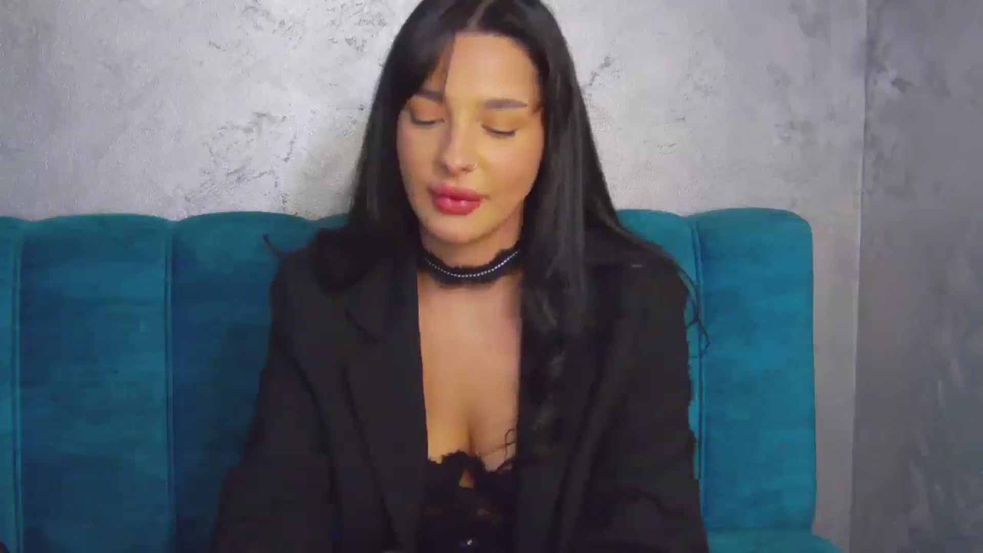 Gallery image thumbnail from SexyLittleMe's myfreecams stream on, 12/12/2024, 16:06 image 11 of 20