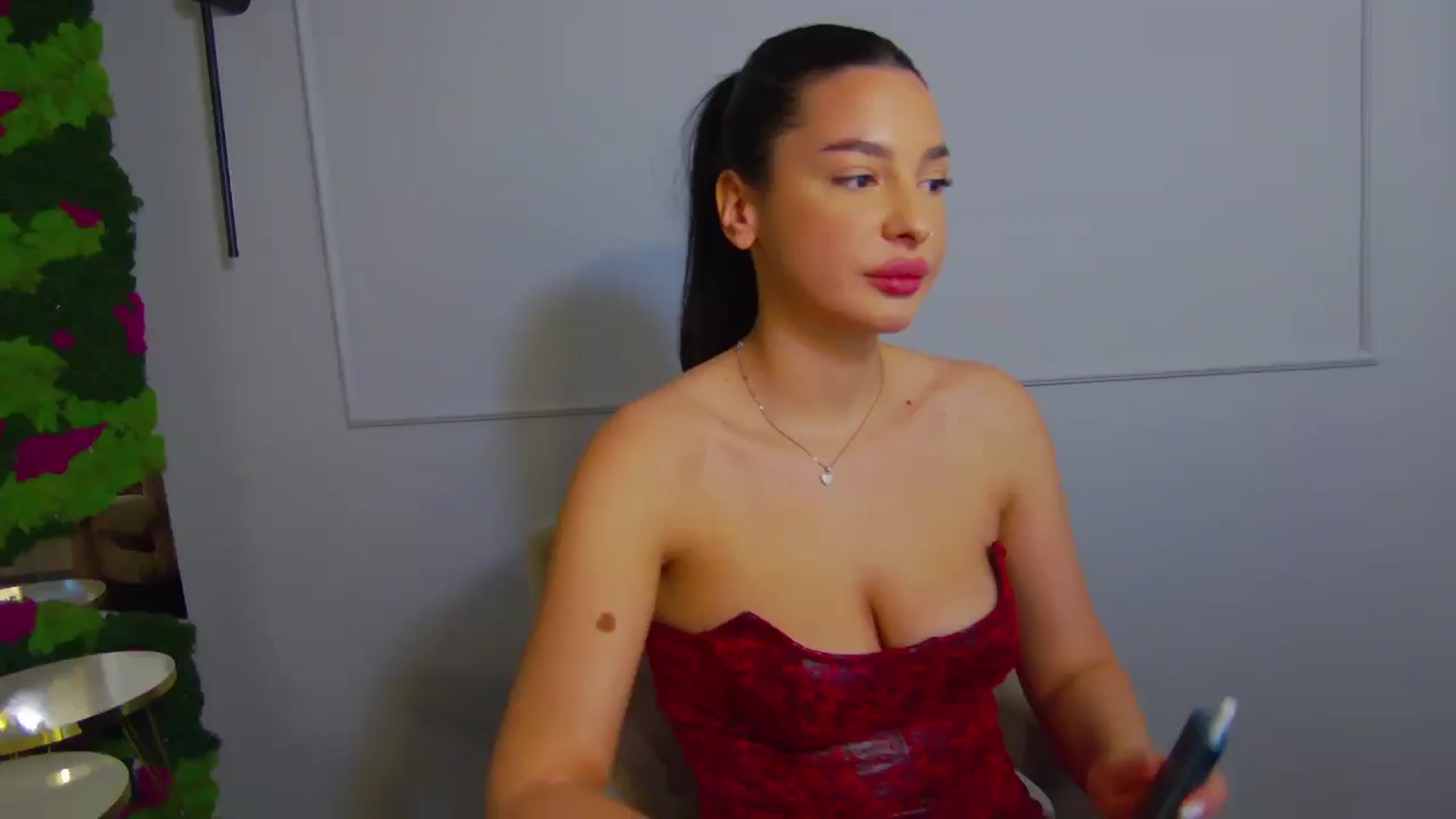 Gallery image thumbnail from SexyLittleMe's myfreecams stream on, 12/16/2024, 14:36 image 9 of 20