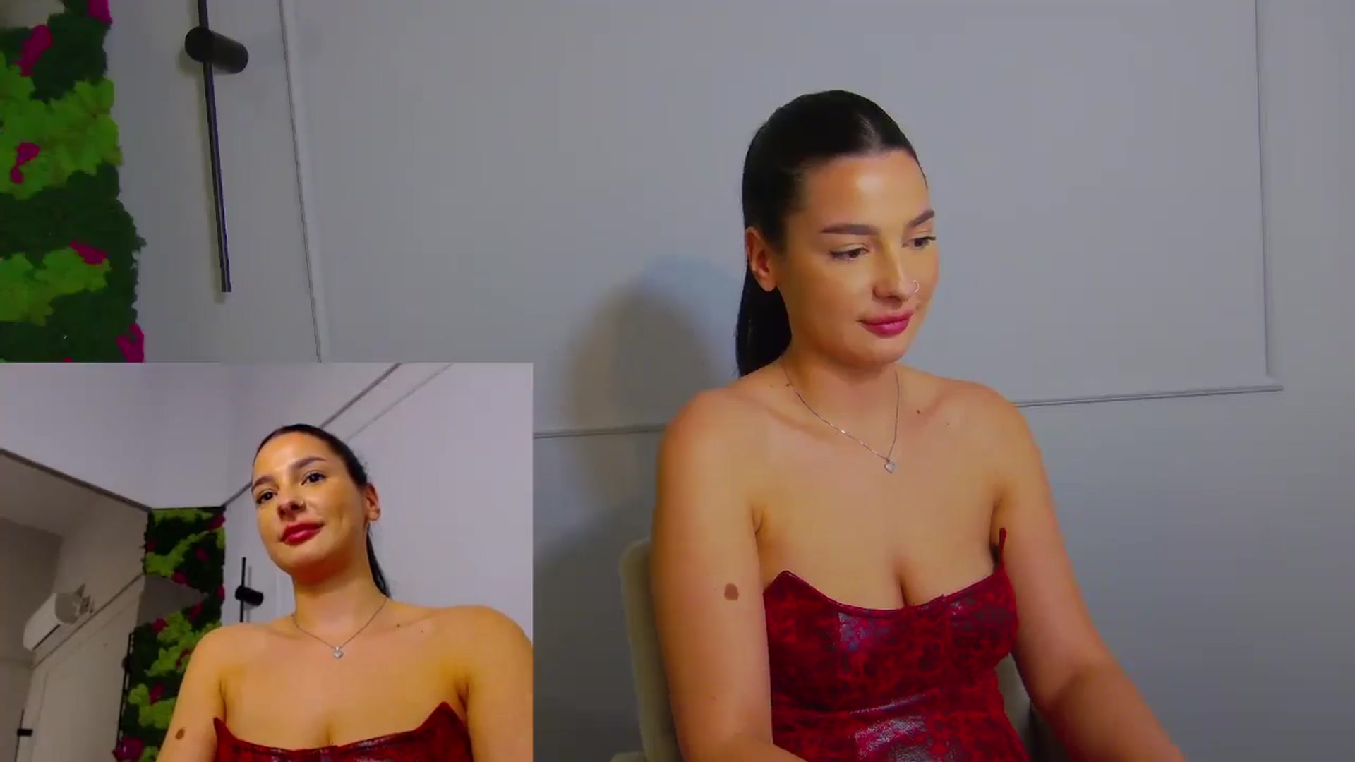 Gallery image thumbnail from SexyLittleMe's myfreecams stream on, 12/16/2024, 18:33 image 13 of 20
