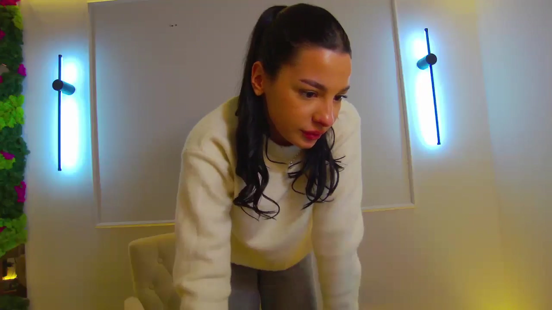 Gallery image thumbnail from SexyLittleMe's myfreecams stream on, 12/16/2024, 20:12 image 17 of 20