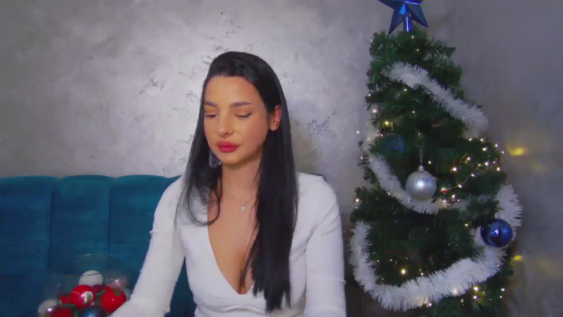 Gallery image thumbnail from SexyLittleMe's myfreecams stream on, 12/17/2024, 17:37 image 10 of 20