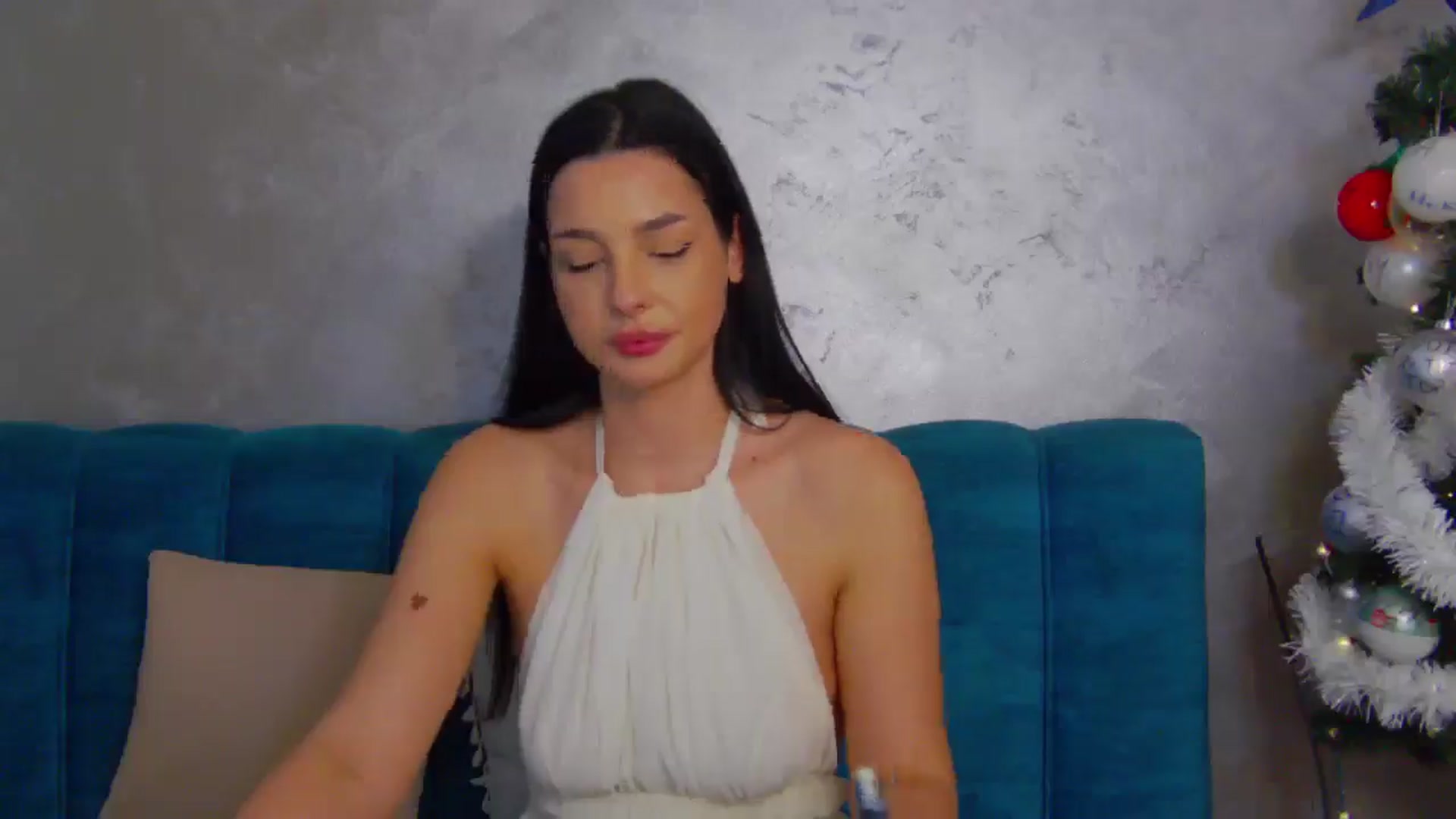 Gallery image thumbnail from SexyLittleMe's myfreecams stream on, 12/19/2024, 16:27 image 5 of 20