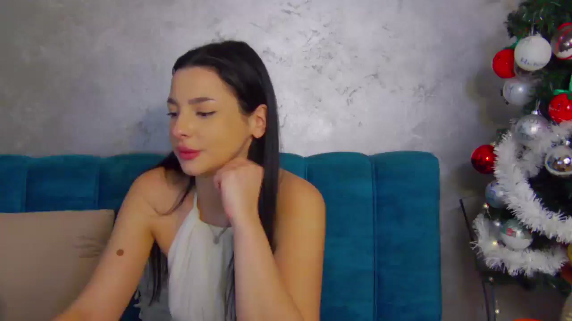 Gallery image thumbnail from SexyLittleMe's myfreecams stream on, 12/19/2024, 19:01 image 4 of 20
