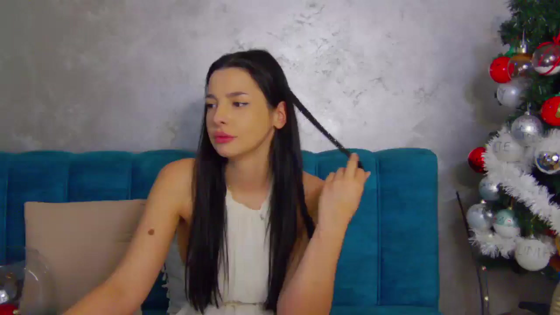 Gallery image thumbnail from SexyLittleMe's myfreecams stream on, 12/19/2024, 19:01 image 16 of 20