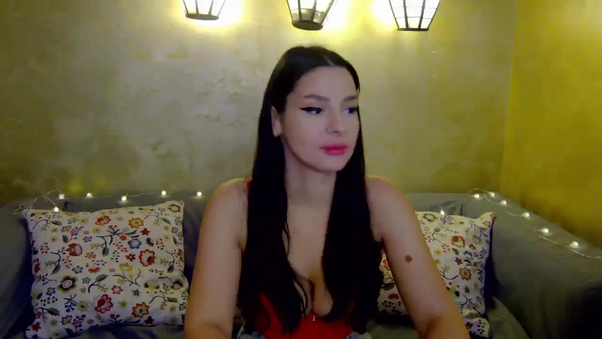 Gallery image thumbnail from SexyLittleMe's myfreecams stream on, 12/22/2024, 16:09 image 6 of 20