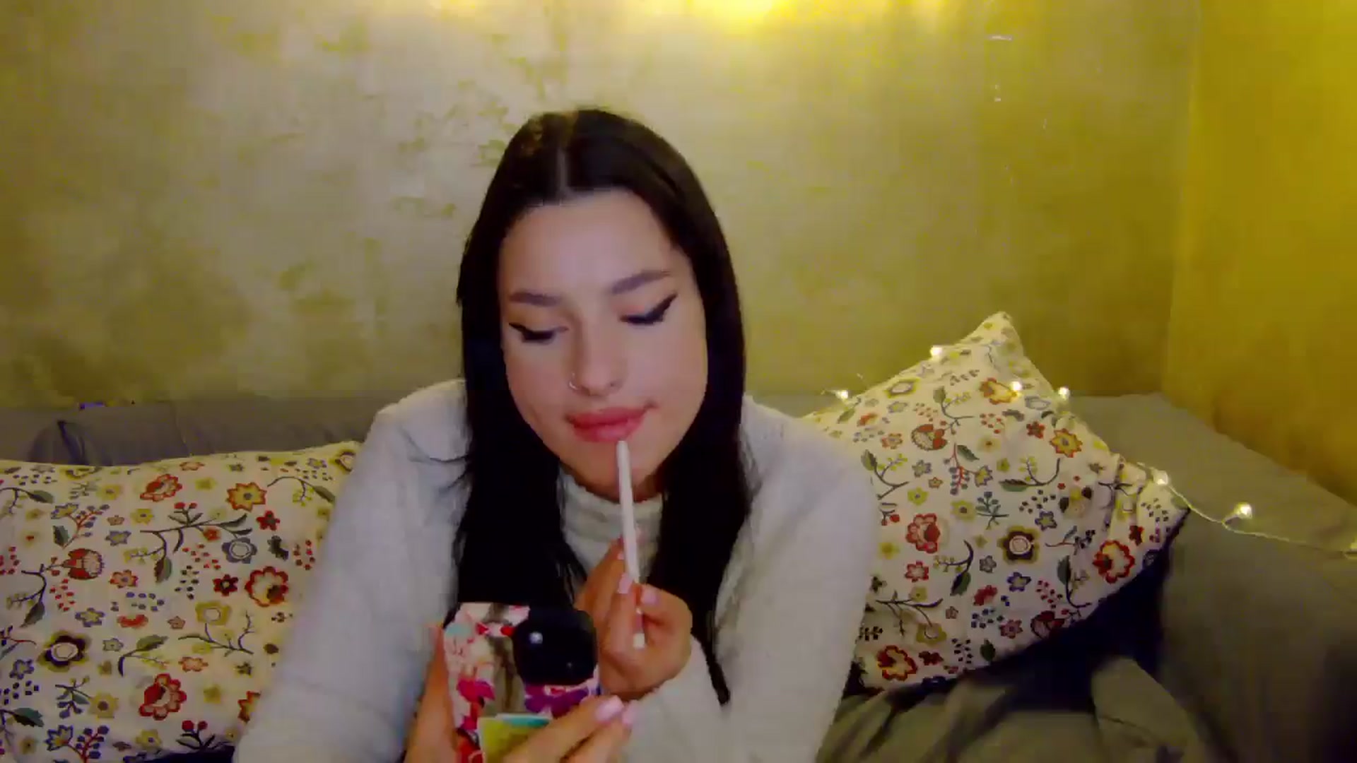 Gallery image thumbnail from SexyLittleMe's myfreecams stream on, 12/22/2024, 20:15 image 14 of 20