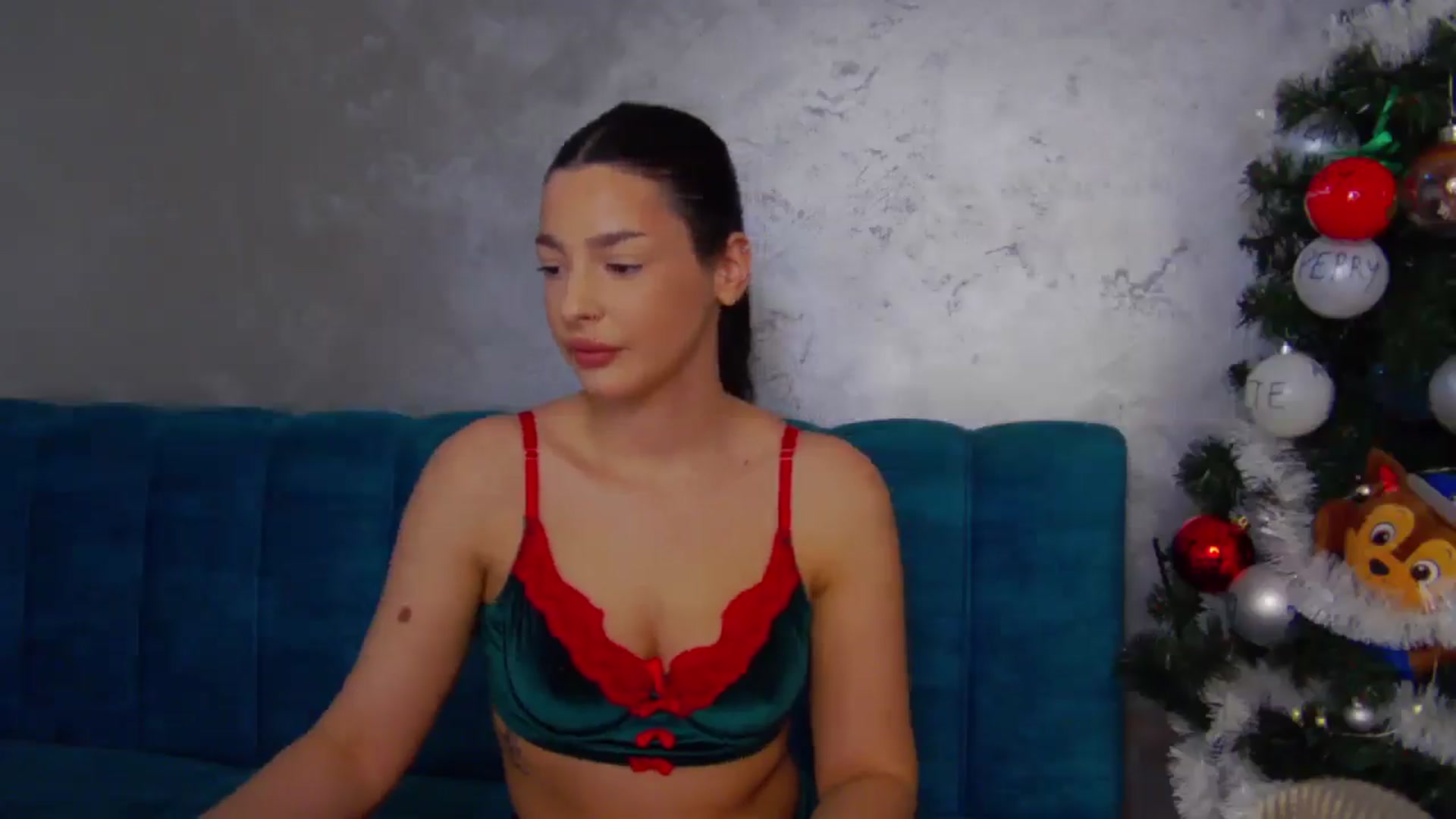 Gallery image thumbnail from SexyLittleMe's myfreecams stream on, 12/23/2024, 16:20 image 12 of 20