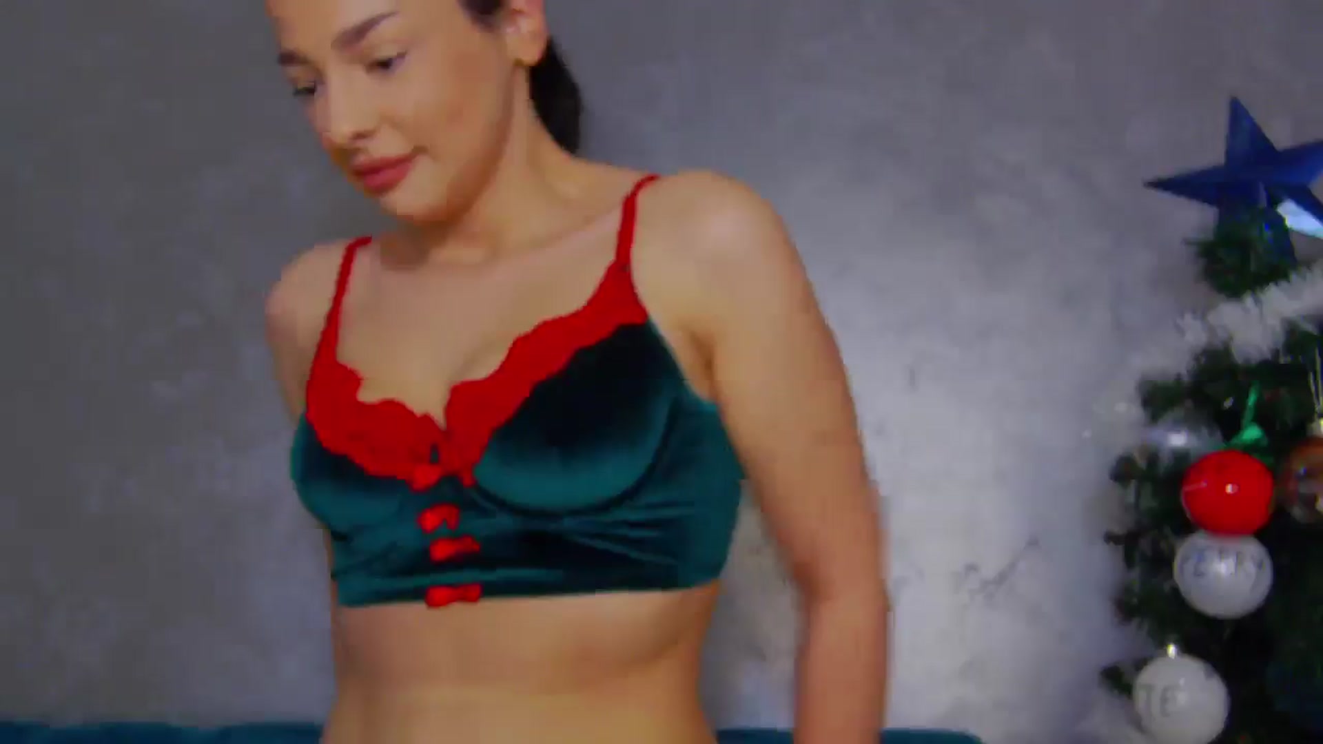 Gallery image thumbnail from SexyLittleMe's myfreecams stream on, 12/23/2024, 16:20 image 5 of 20