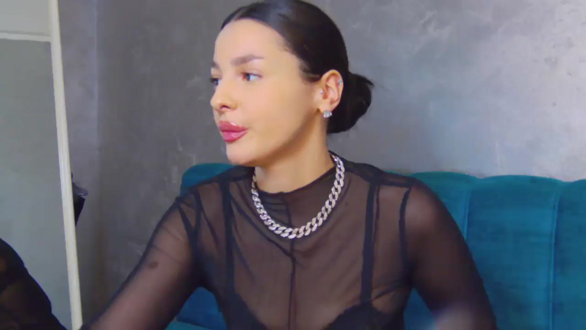 Gallery image thumbnail from SexyLittleMe's myfreecams stream on, 01/04/2025, 16:03 image 13 of 20