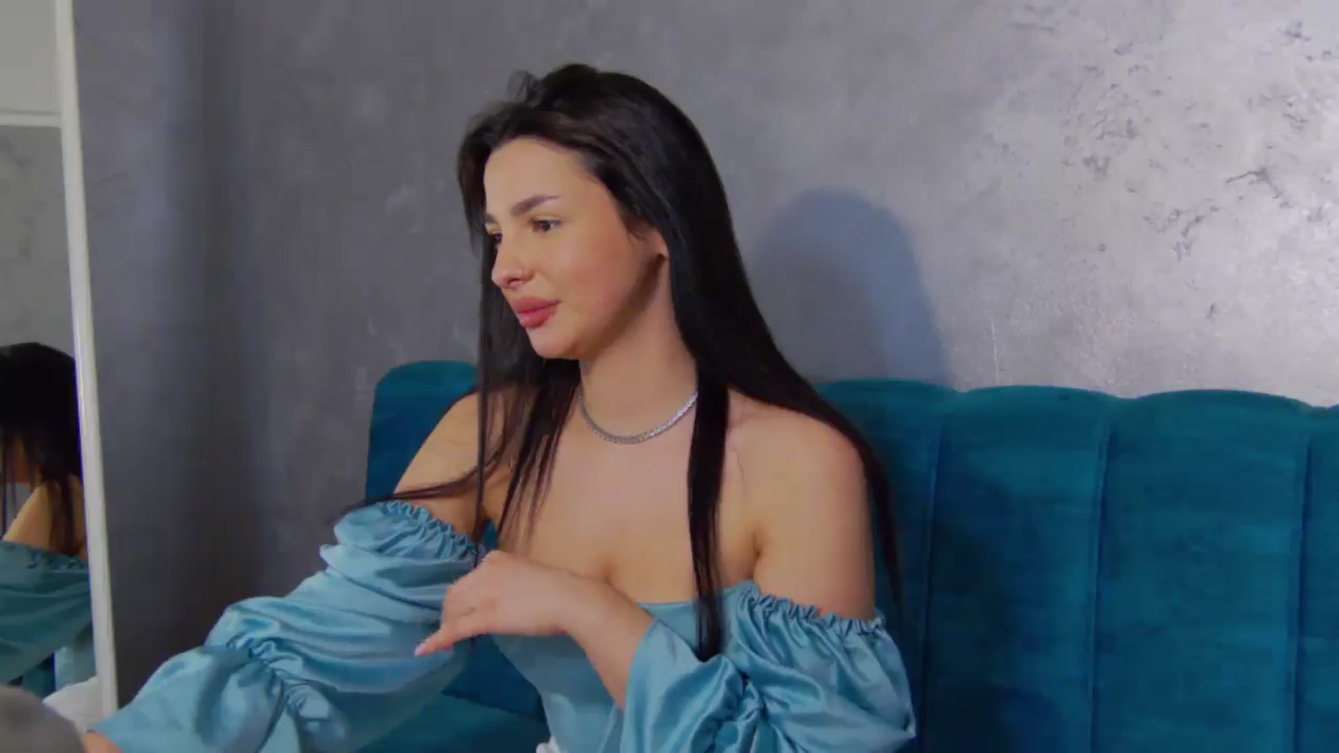 Gallery image thumbnail from SexyLittleMe's myfreecams stream on, 01/05/2025, 16:57 image 17 of 20