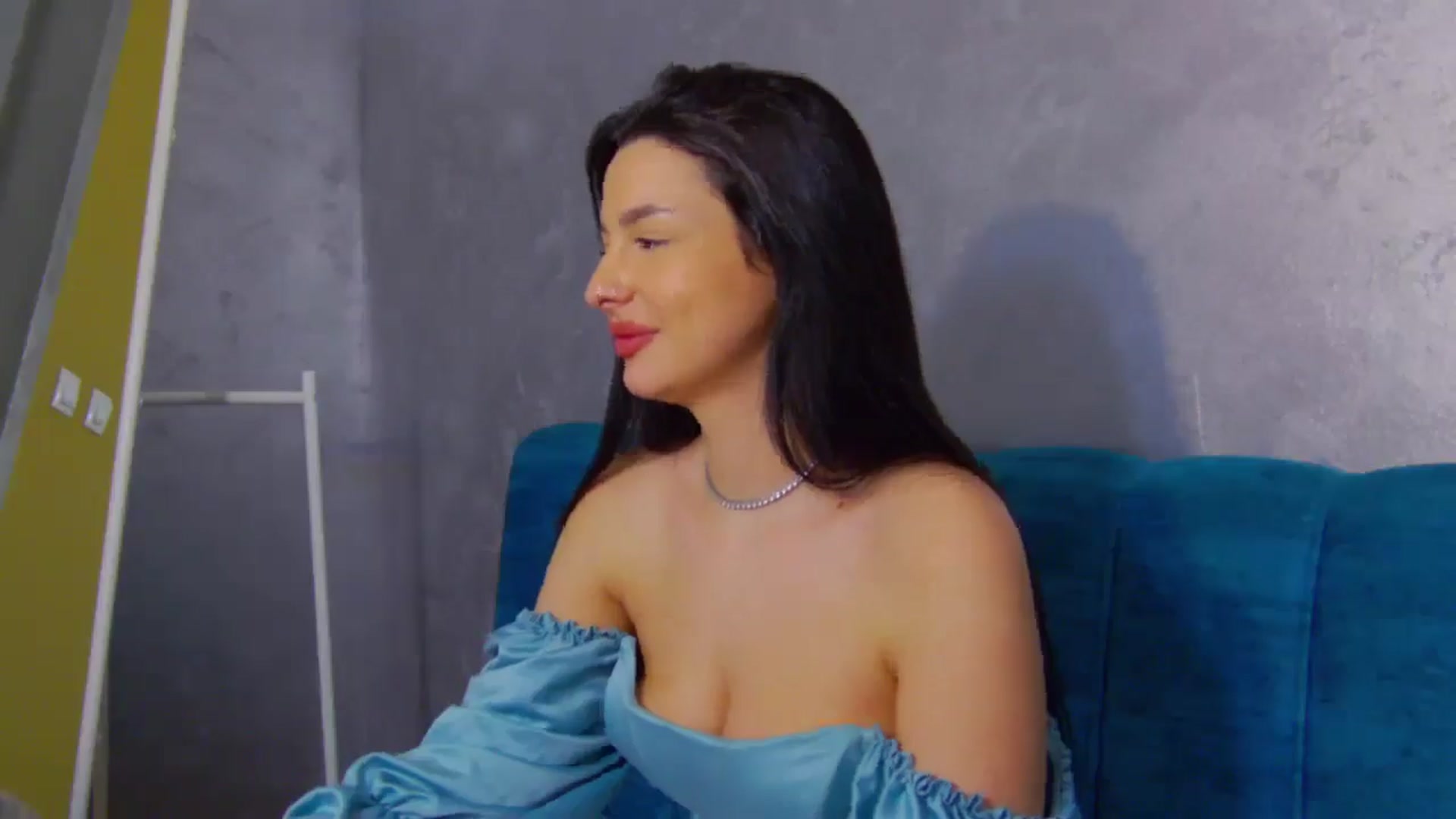 Gallery image thumbnail from SexyLittleMe's myfreecams stream on, 01/05/2025, 19:44 image 2 of 20