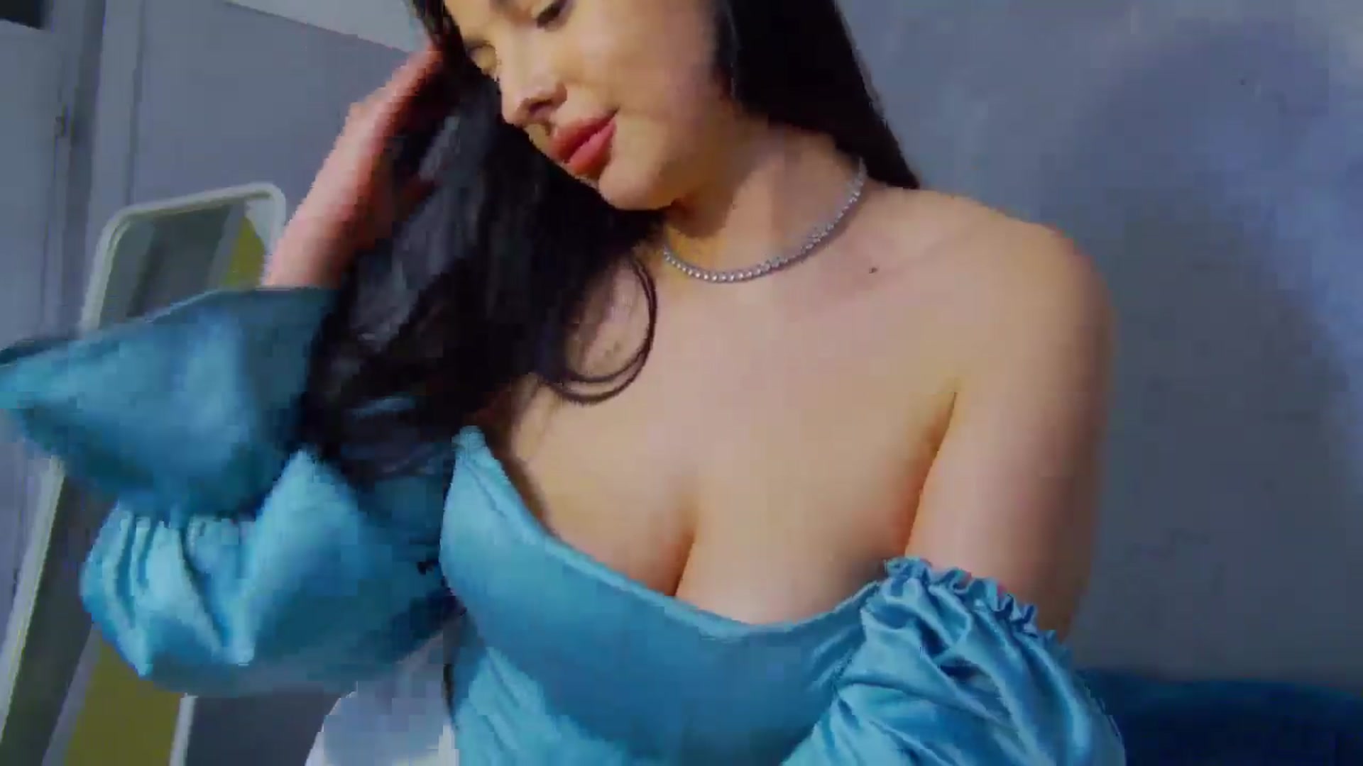 Gallery image thumbnail from SexyLittleMe's myfreecams stream on, 01/05/2025, 19:44 image 6 of 20