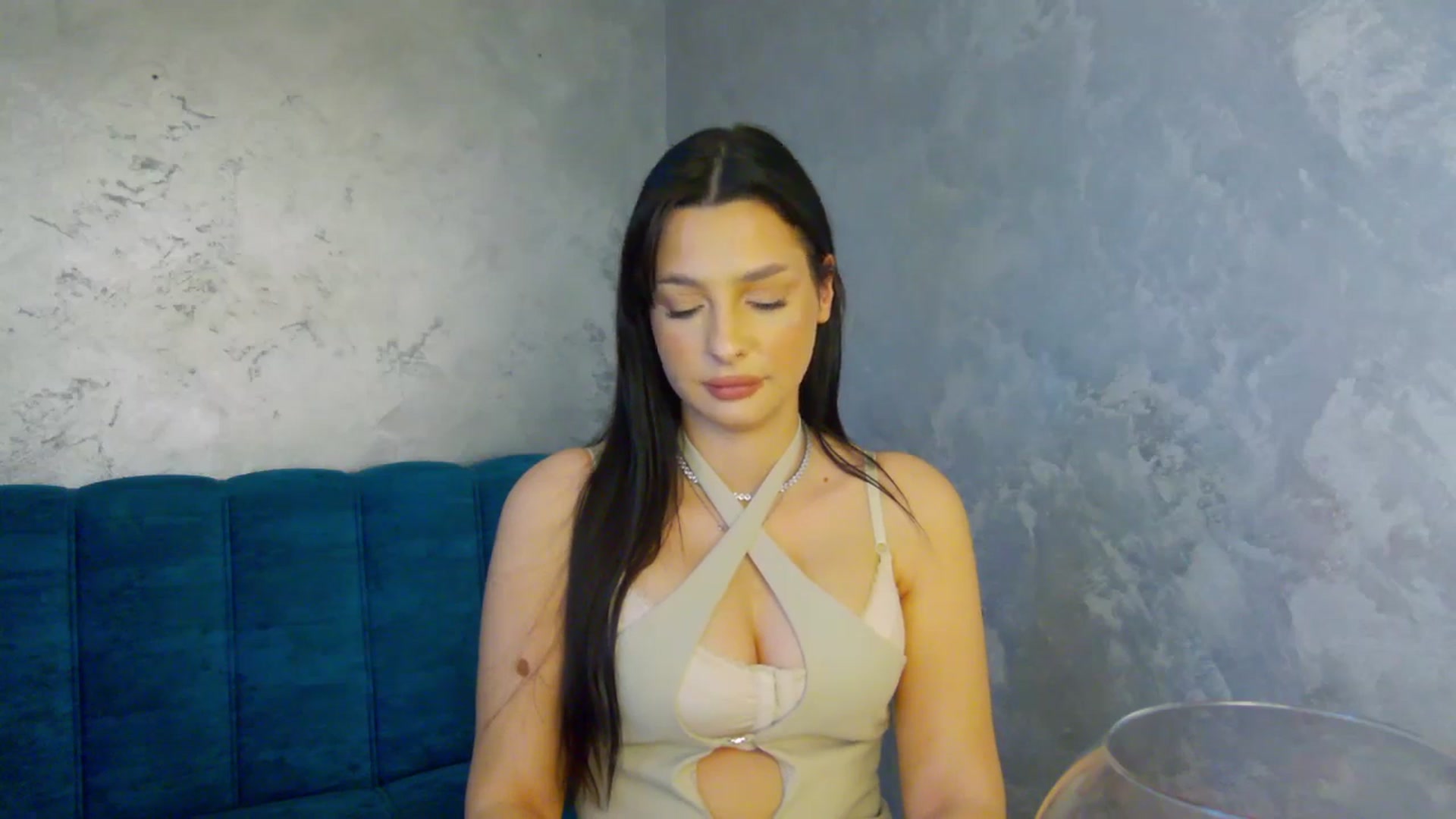 Gallery image thumbnail from SexyLittleMe's myfreecams stream on, 02/07/2025, 16:18 image 18 of 20