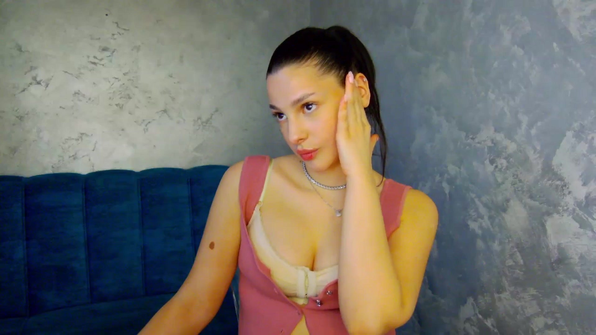 Gallery image thumbnail from SexyLittleMe's myfreecams stream on, 02/13/2025, 16:25 image 20 of 20