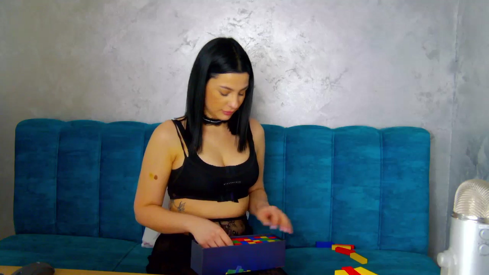 Gallery image thumbnail from SexyLittleMe's myfreecams stream on, 02/23/2025, 20:49 image 15 of 20