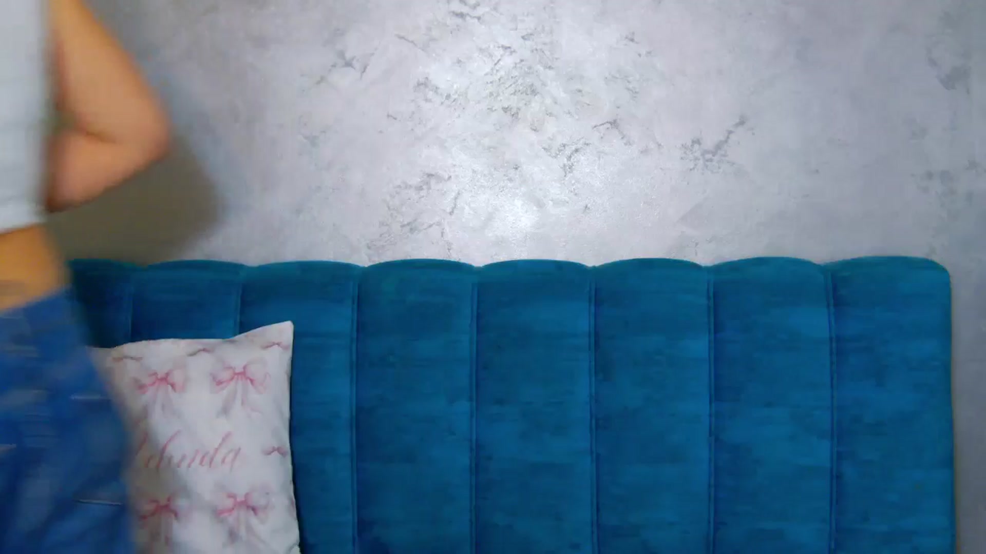 Gallery image thumbnail from SexyLittleMe's myfreecams stream on, 02/25/2025, 16:18 image 17 of 20