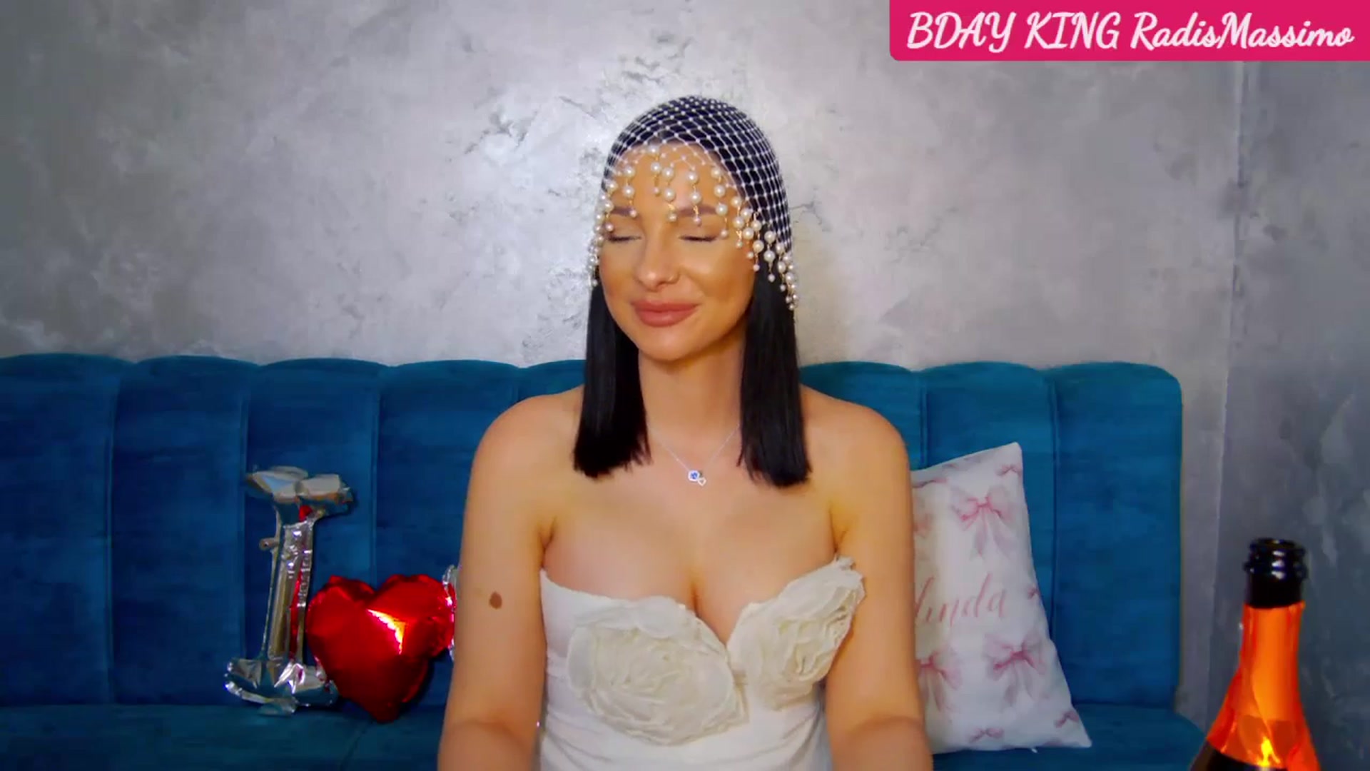 Gallery image thumbnail from SexyLittleMe's myfreecams stream on, 02/28/2025, 19:32 image 2 of 20