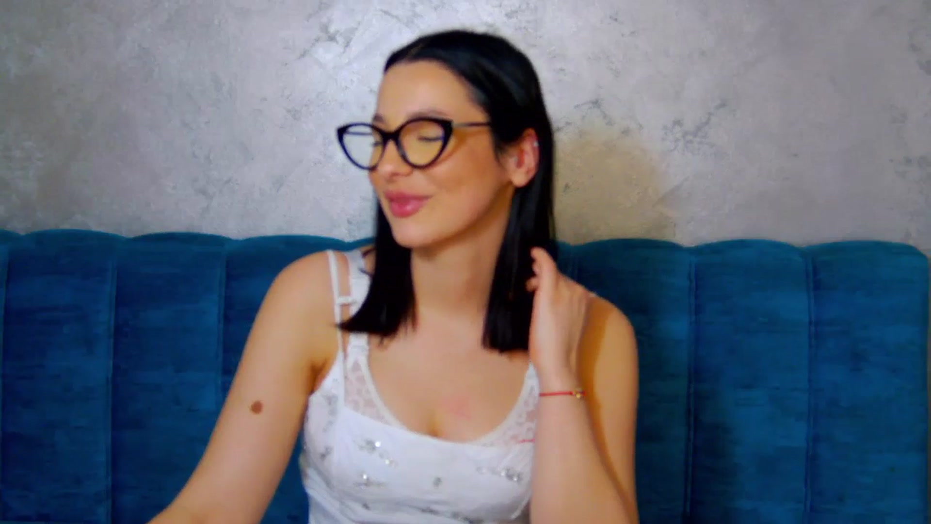 Gallery image thumbnail from SexyLittleMe's myfreecams stream on, 03/03/2025, 20:07 image 13 of 20