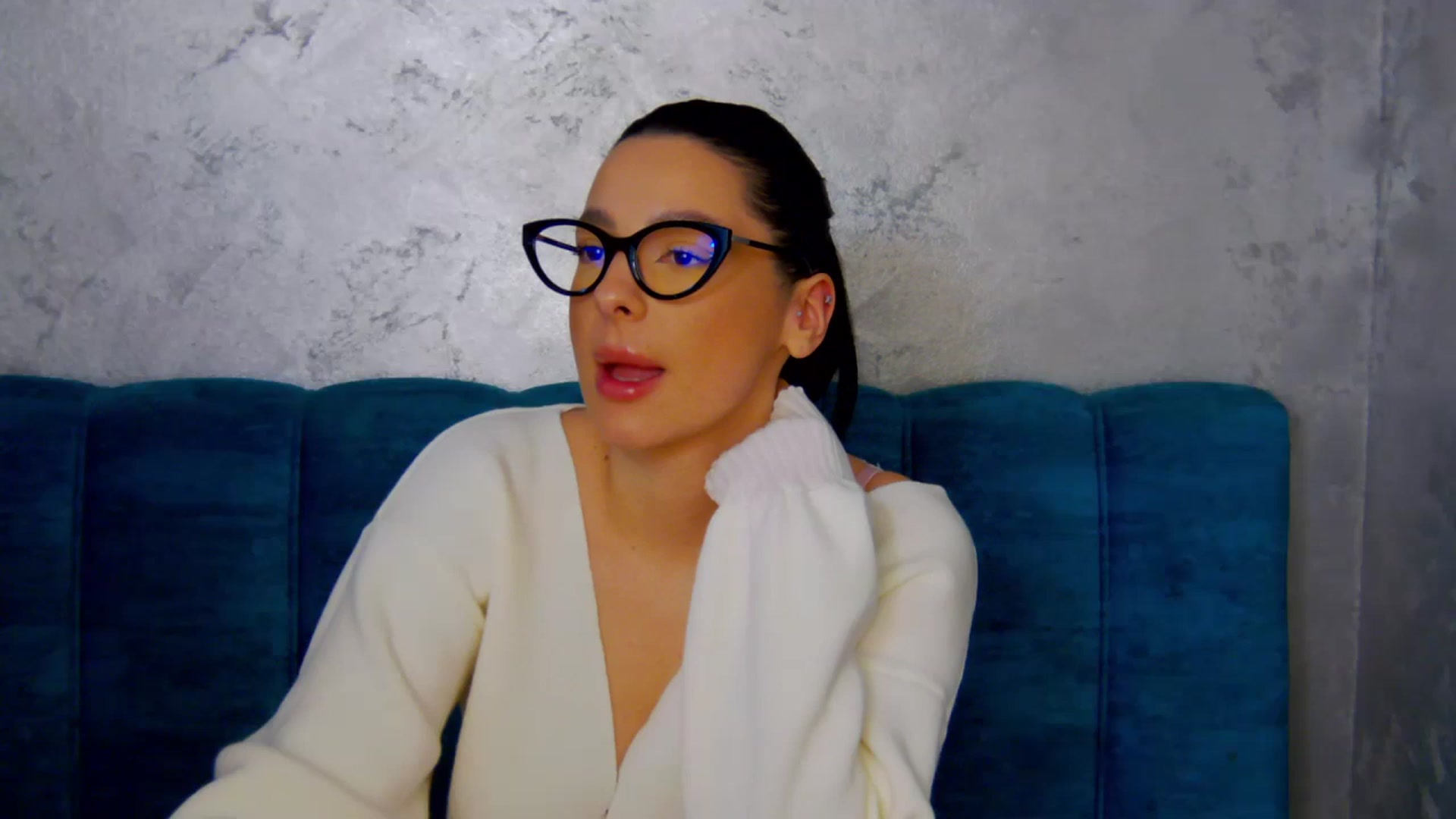 Gallery image thumbnail from SexyLittleMe's myfreecams stream on, 03/04/2025, 17:52 image 1 of 20