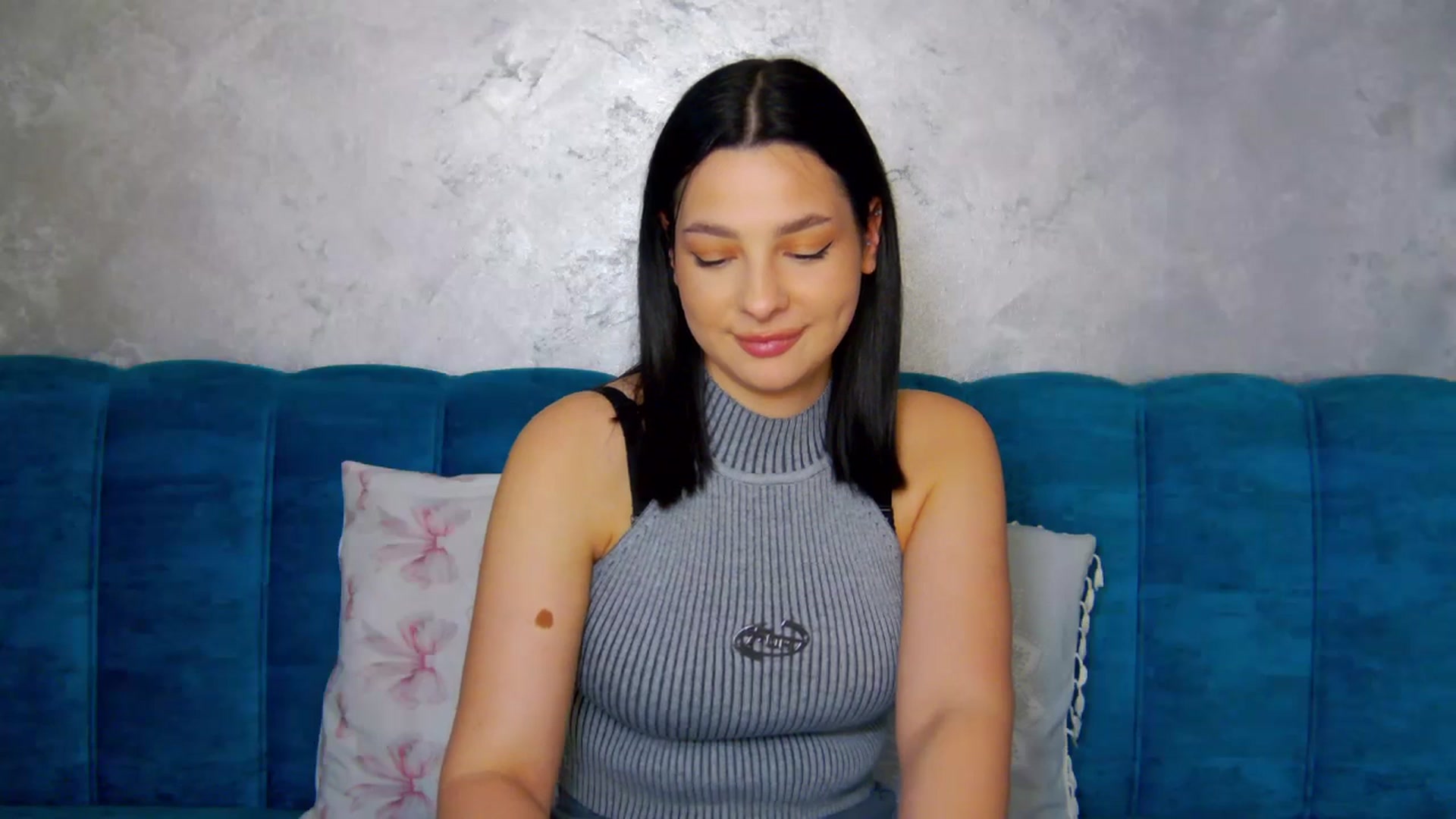 Gallery image thumbnail from SexyLittleMe's myfreecams stream on, 03/11/2025, 16:15 image 17 of 20