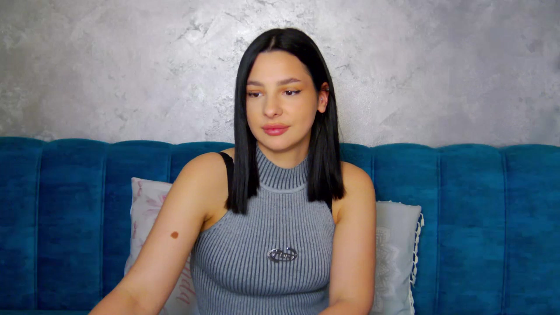 Gallery image thumbnail from SexyLittleMe's myfreecams stream on, 03/11/2025, 16:15 image 15 of 20
