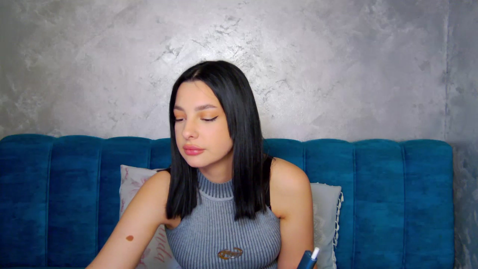 Gallery image thumbnail from SexyLittleMe's myfreecams stream on, 03/11/2025, 16:15 image 4 of 20