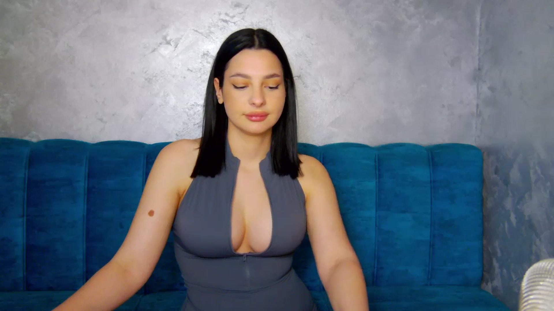Gallery image thumbnail from SexyLittleMe's myfreecams stream on, 03/11/2025, 19:53 image 12 of 20