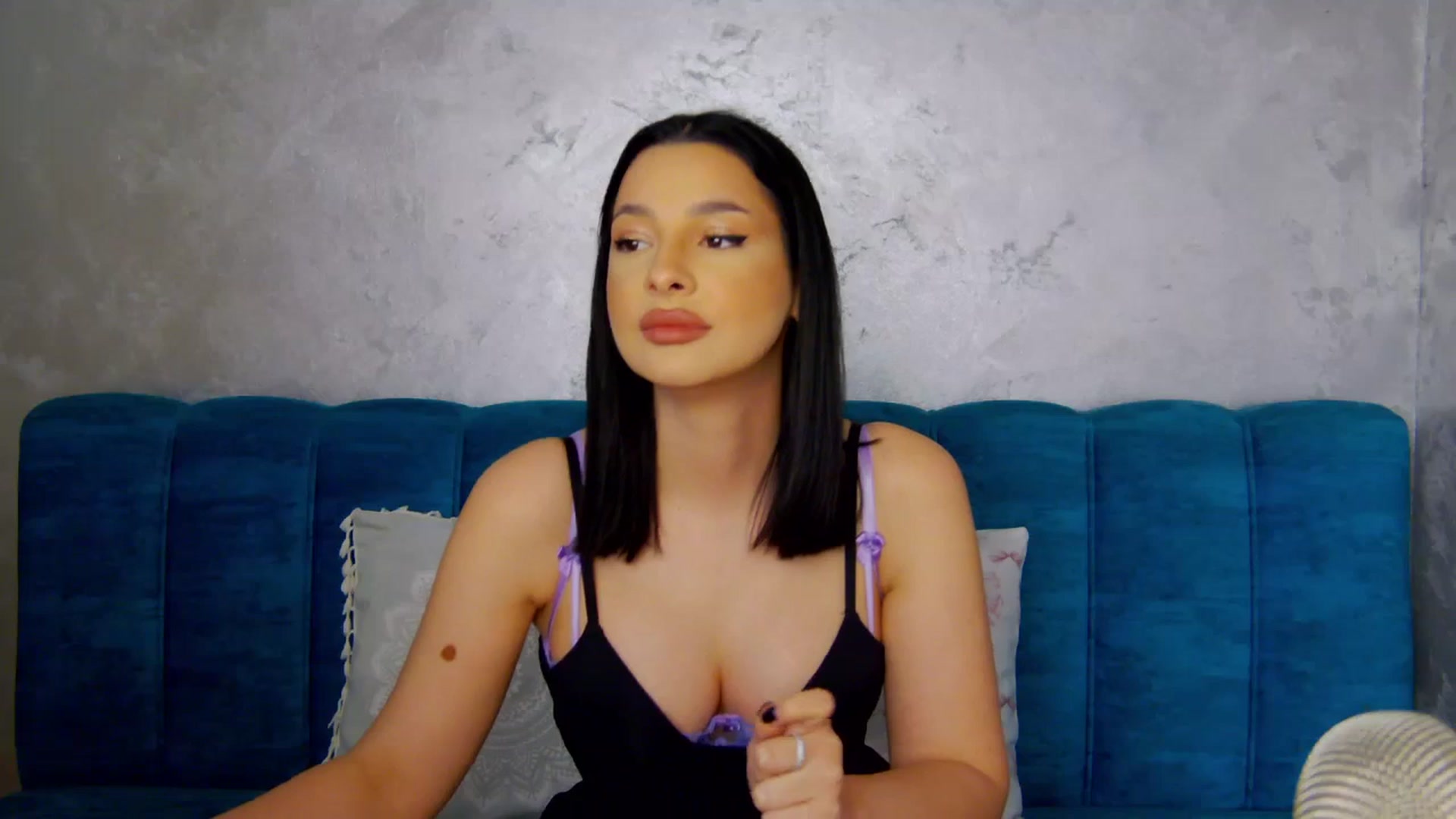 Gallery image thumbnail from SexyLittleMe's myfreecams stream on, 03/12/2025, 16:46 image 11 of 20