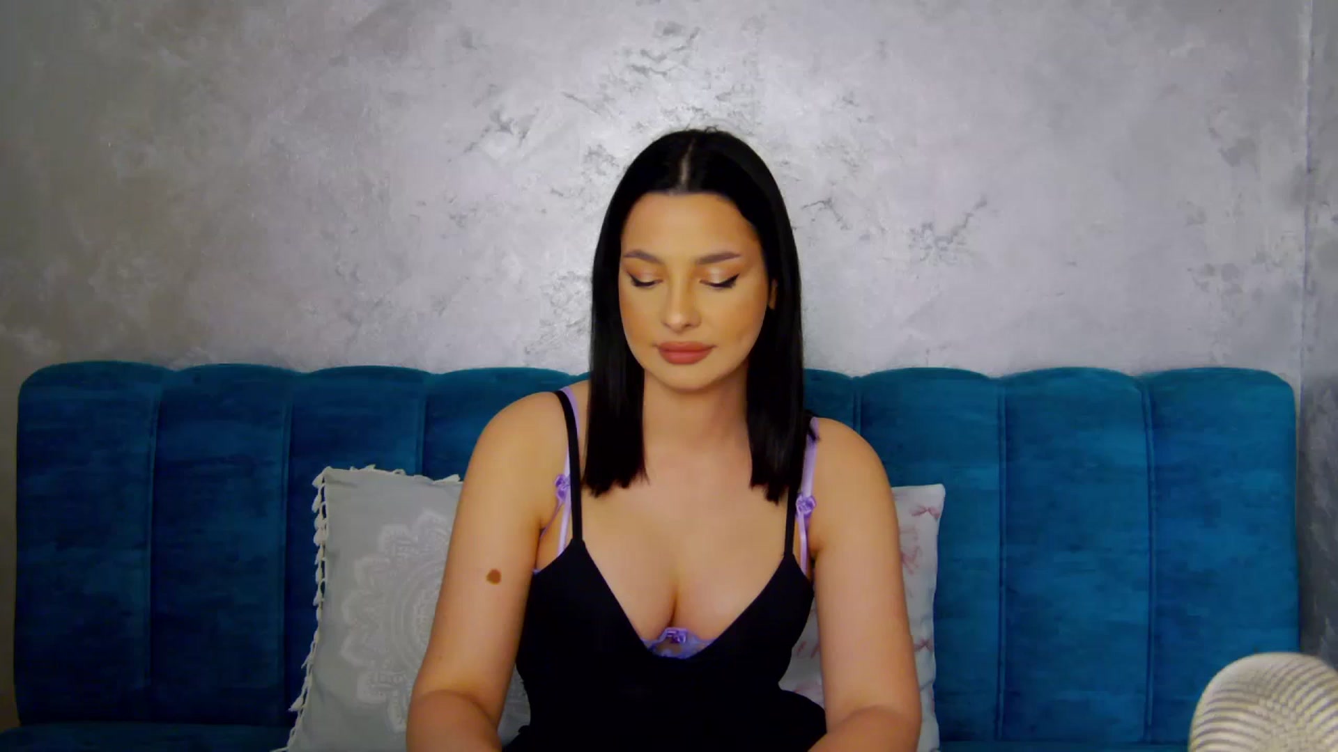 Gallery image thumbnail from SexyLittleMe's myfreecams stream on, 03/12/2025, 16:46 image 13 of 20
