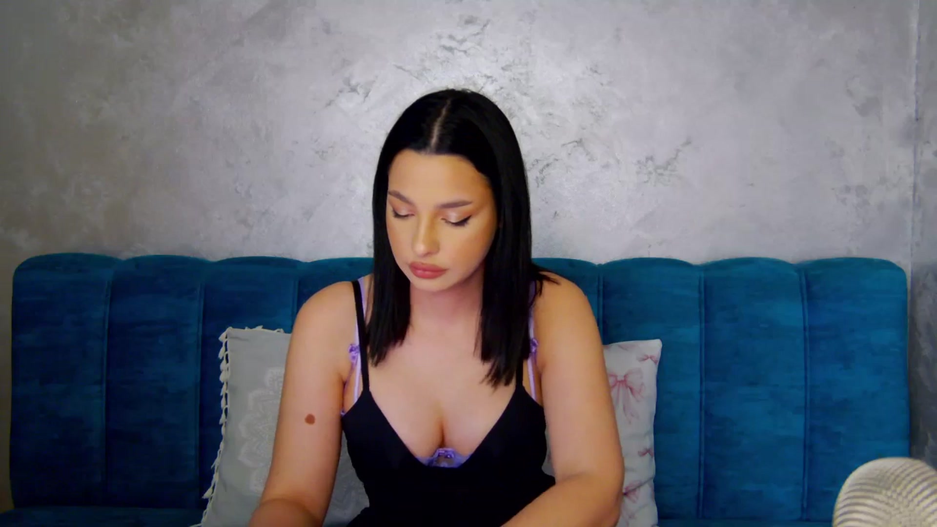 Gallery image thumbnail from SexyLittleMe's myfreecams stream on, 03/12/2025, 16:46 image 10 of 20