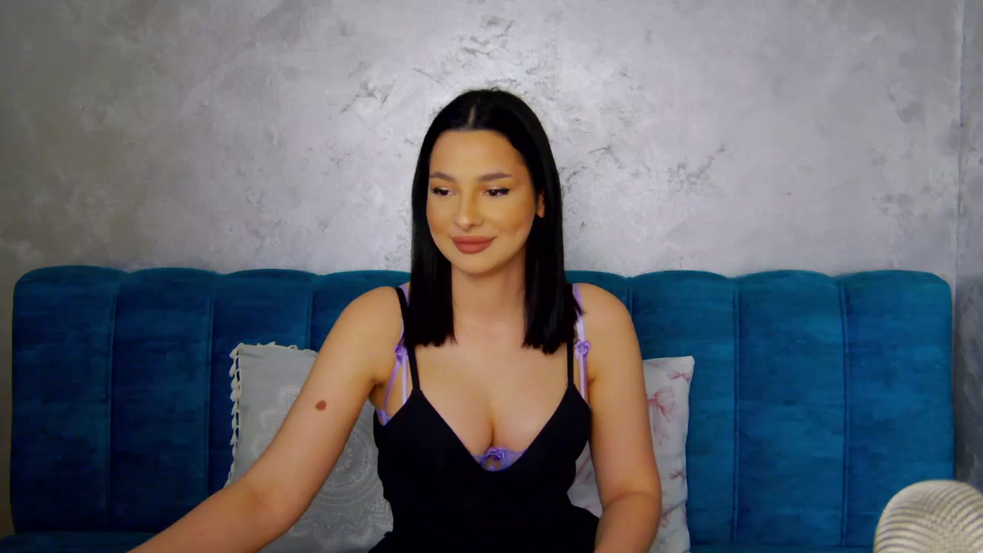 Gallery image thumbnail from SexyLittleMe's myfreecams stream on, 03/12/2025, 16:46 image 12 of 20