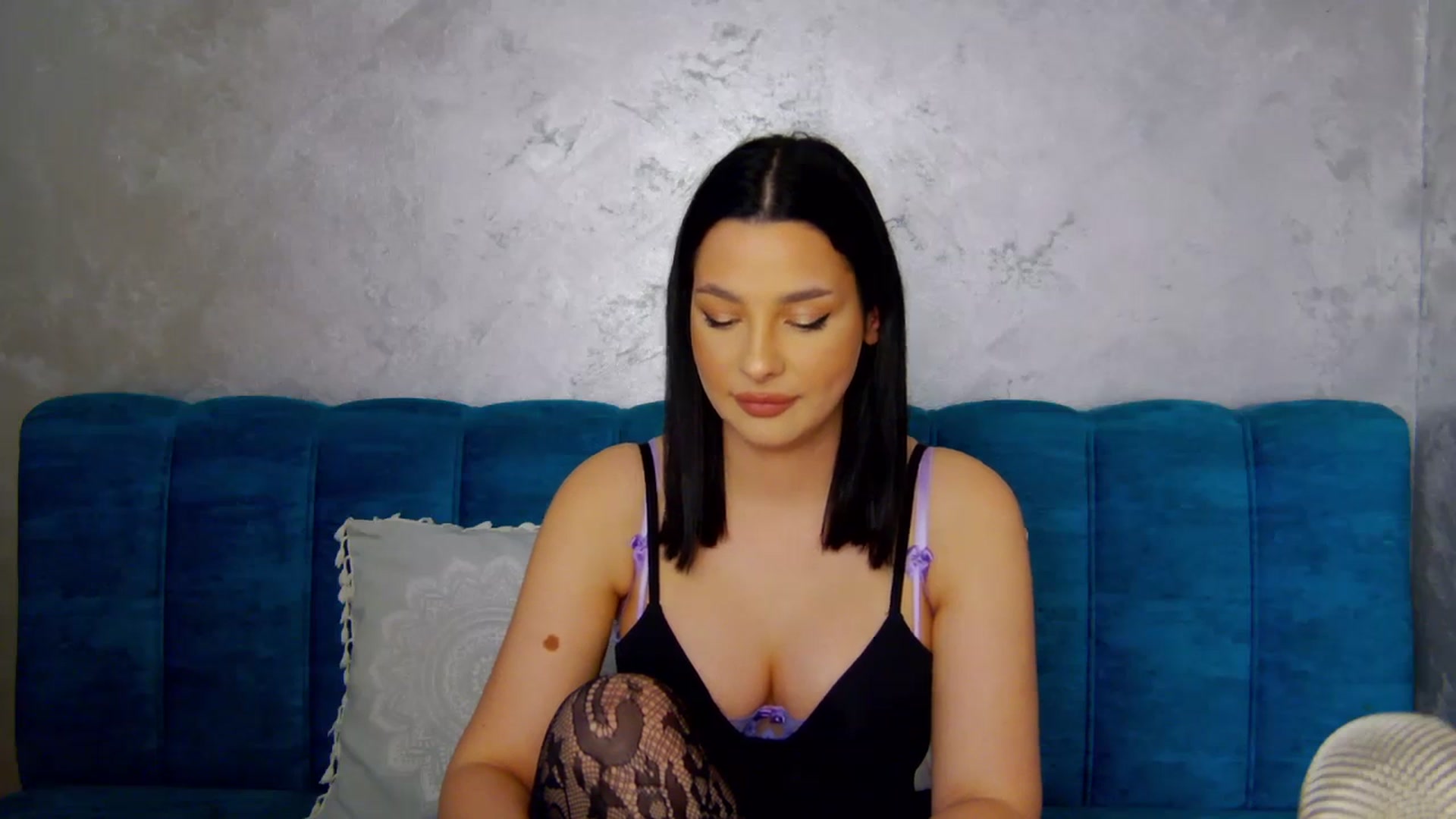 Gallery image thumbnail from SexyLittleMe's myfreecams stream on, 03/12/2025, 17:09 image 18 of 20