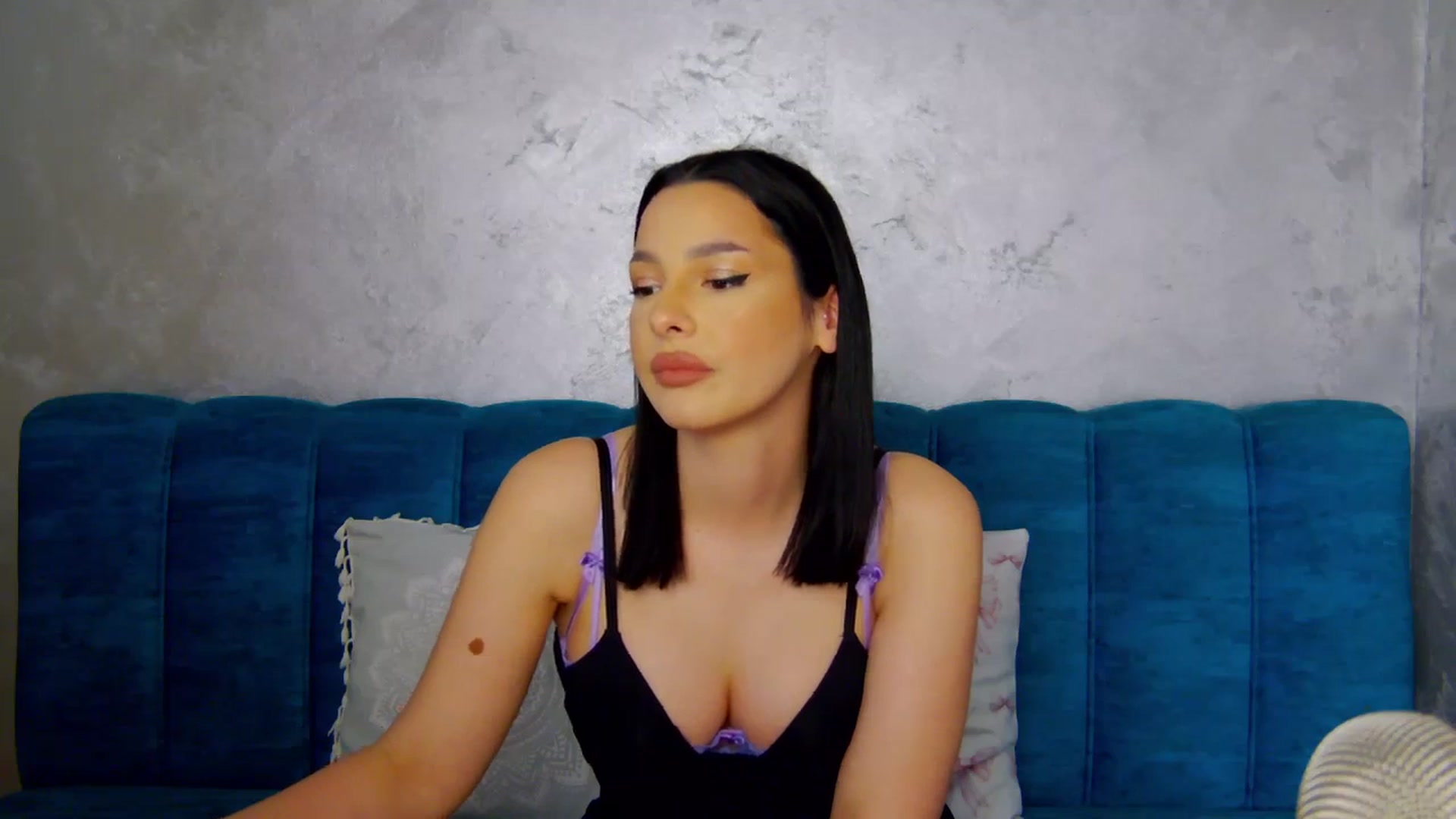 Gallery image thumbnail from SexyLittleMe's myfreecams stream on, 03/12/2025, 17:09 image 3 of 20