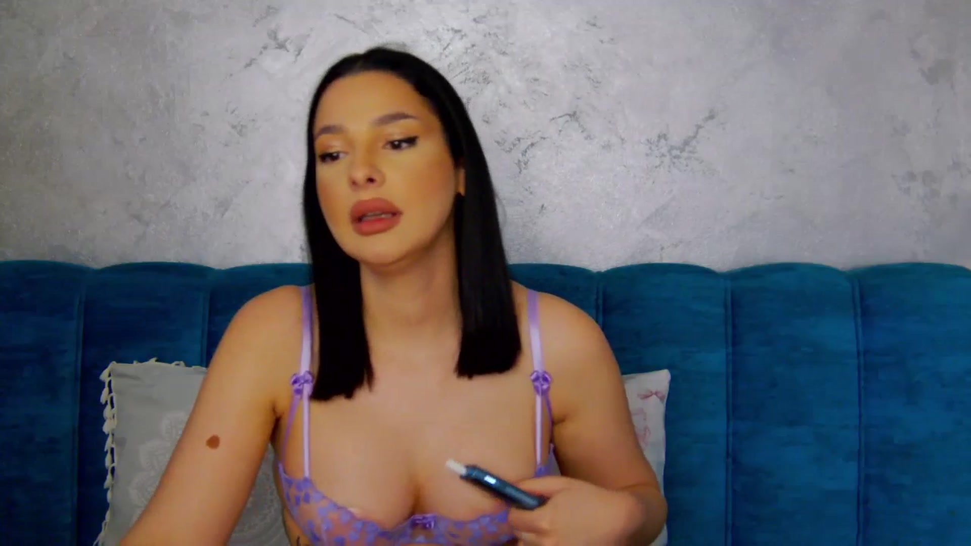 Gallery image thumbnail from SexyLittleMe's myfreecams stream on, 03/12/2025, 18:36 image 15 of 20