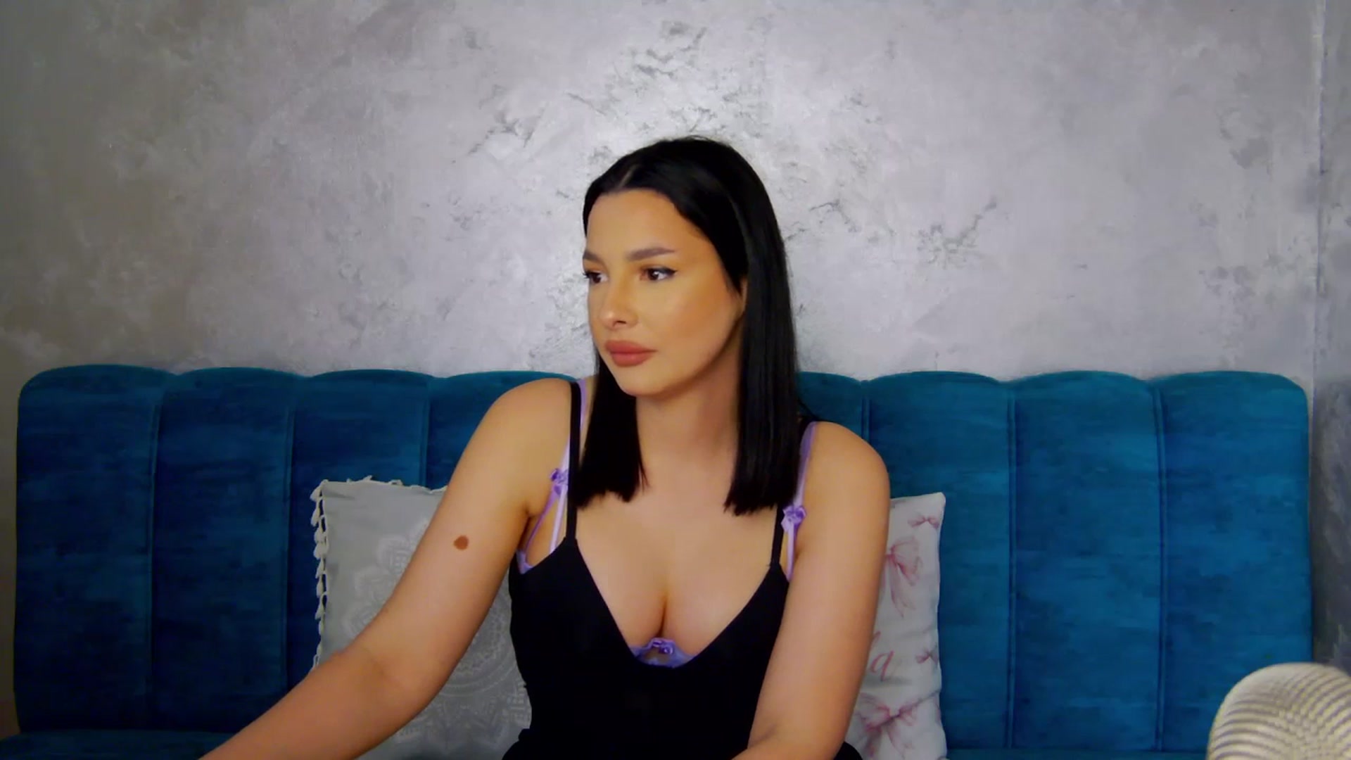 Gallery image thumbnail from SexyLittleMe's myfreecams stream on, 03/12/2025, 18:36 image 4 of 20