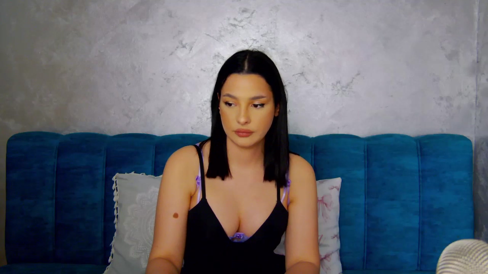 Gallery image thumbnail from SexyLittleMe's myfreecams stream on, 03/12/2025, 18:36 image 12 of 20