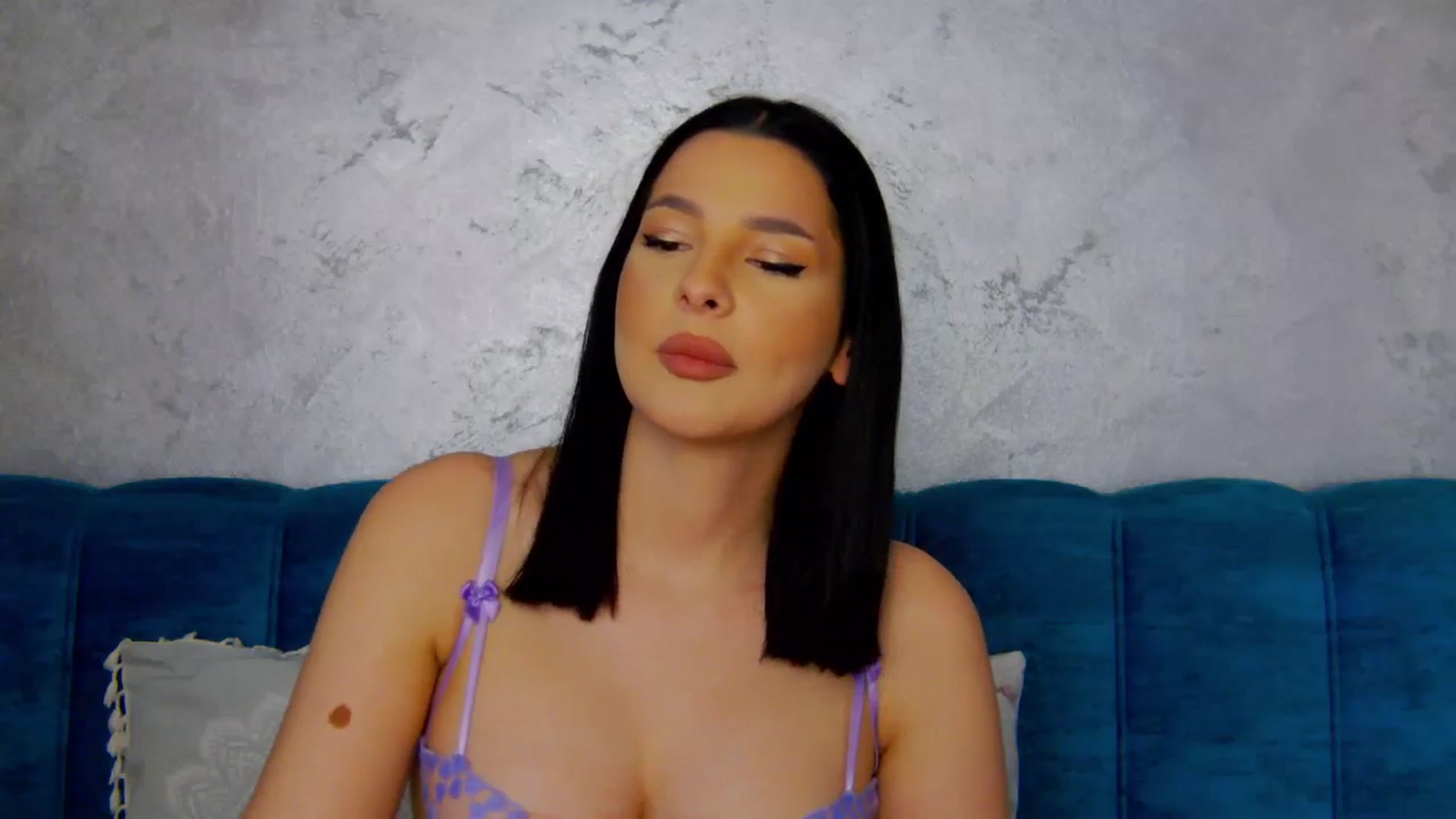 Gallery image thumbnail from SexyLittleMe's myfreecams stream on, 03/12/2025, 18:36 image 19 of 20