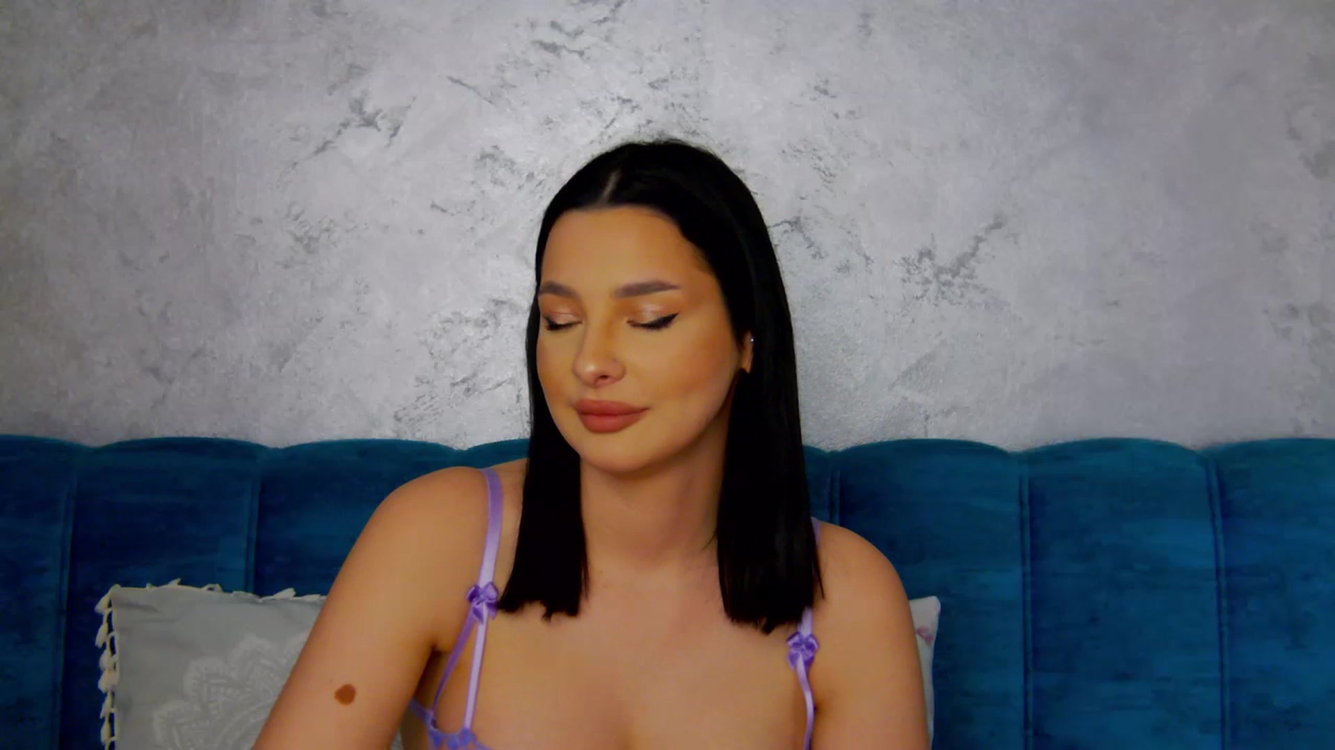 Gallery image thumbnail from SexyLittleMe's myfreecams stream on, 03/12/2025, 18:36 image 18 of 20